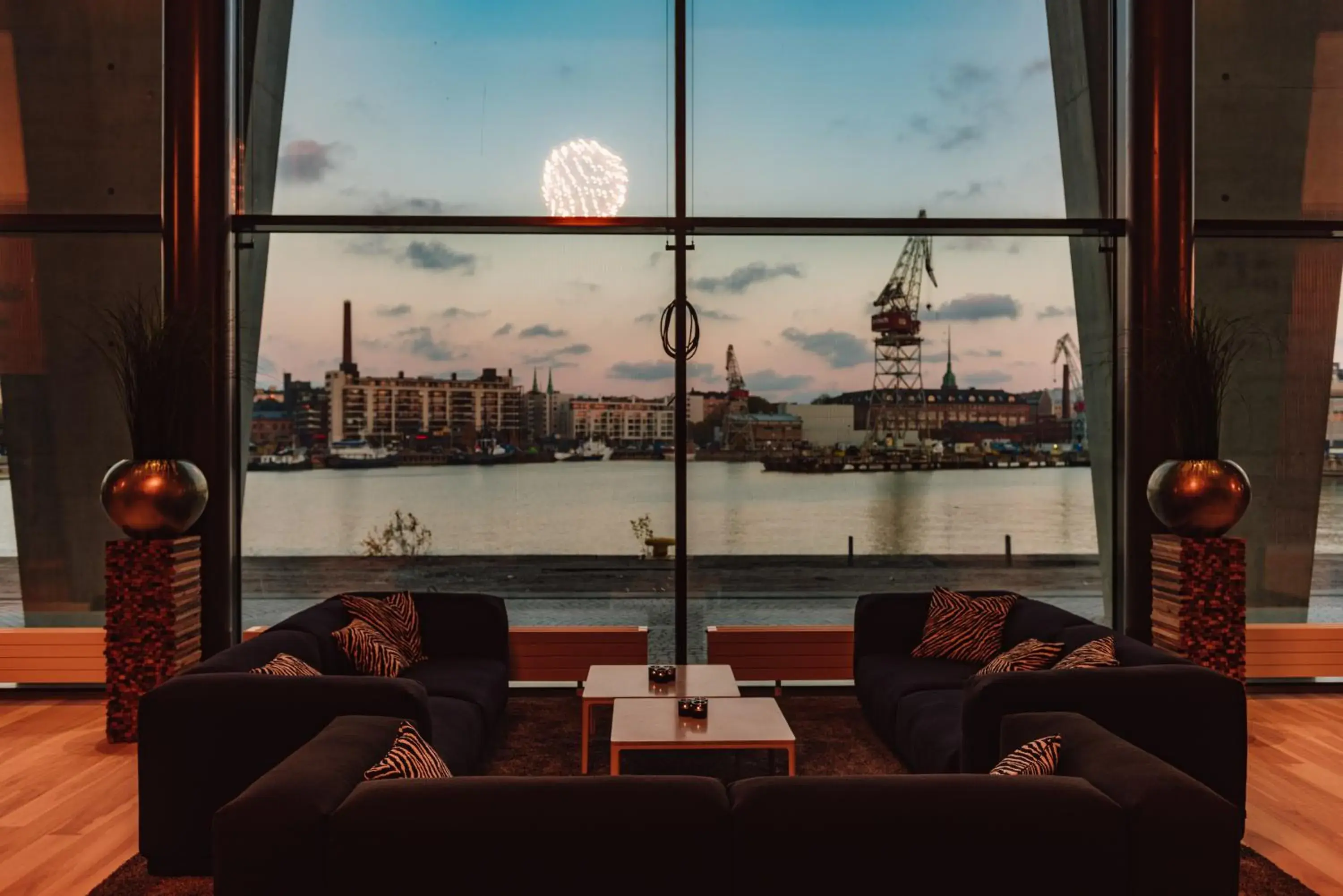 Lounge or bar in Clarion Hotel Helsinki Lounge or bar in Clarion Hotel Helsinki