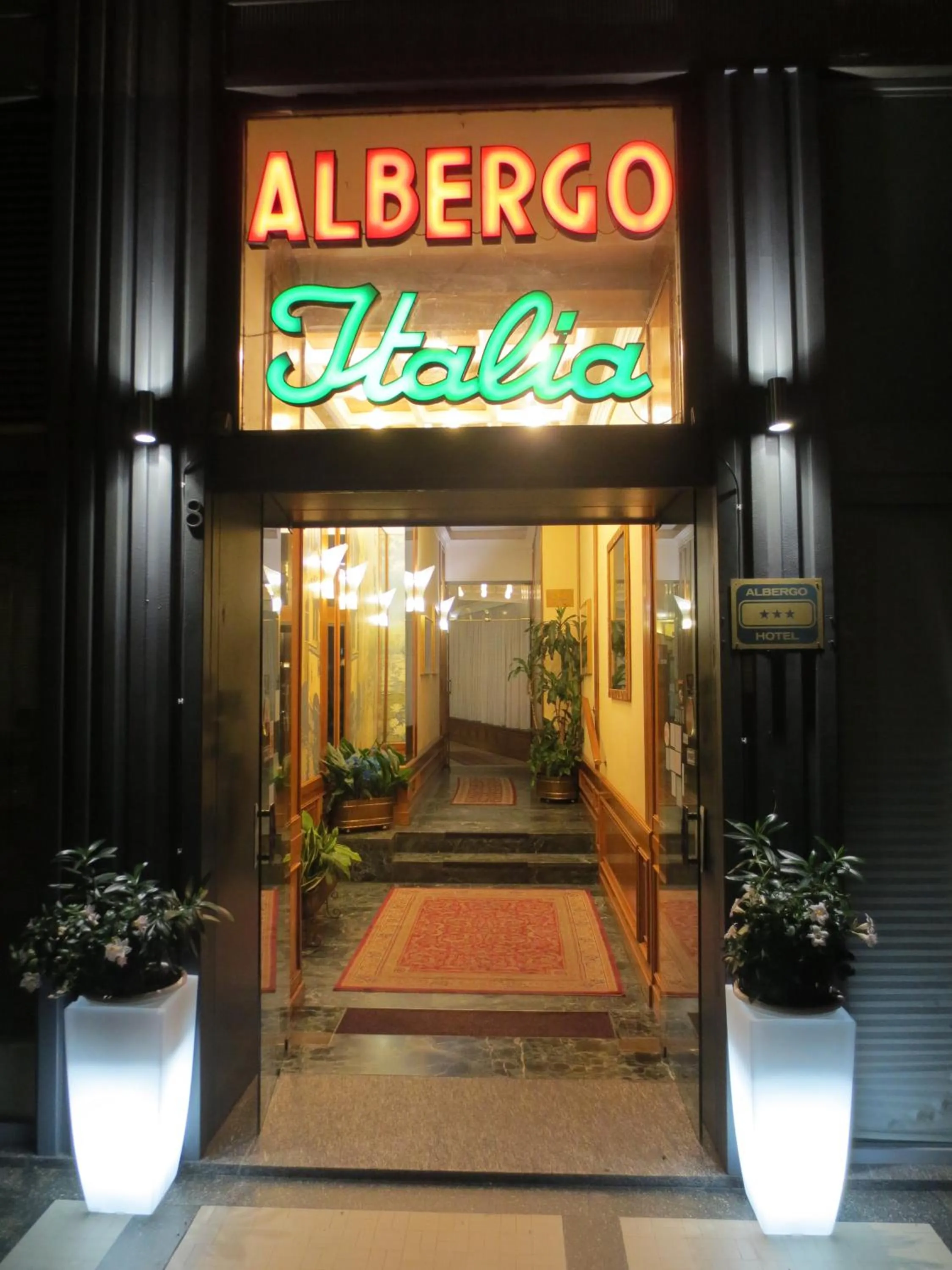 Property building in Hotel Italia City Center