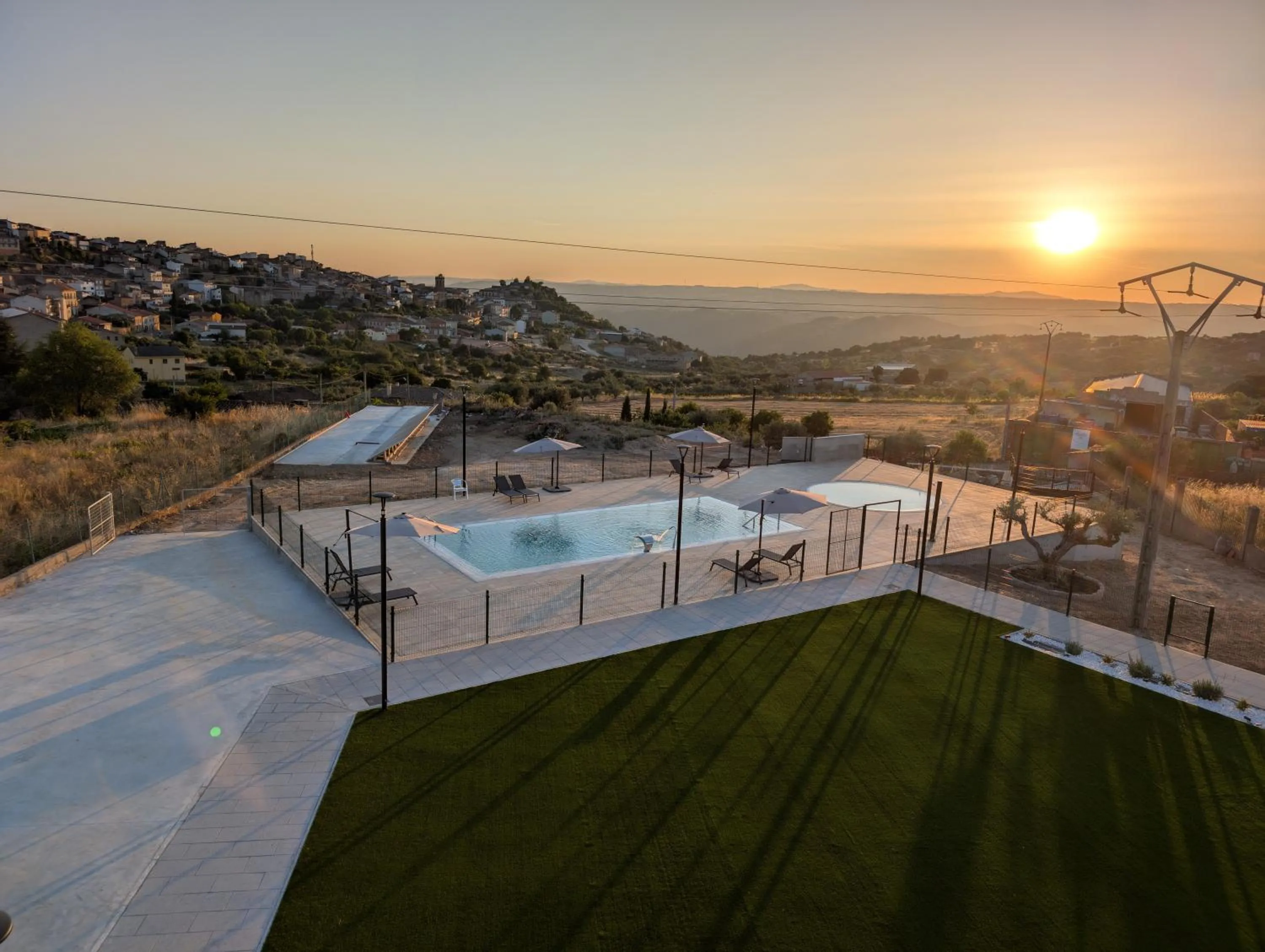 Swimming pool in Posada Doña Urraca