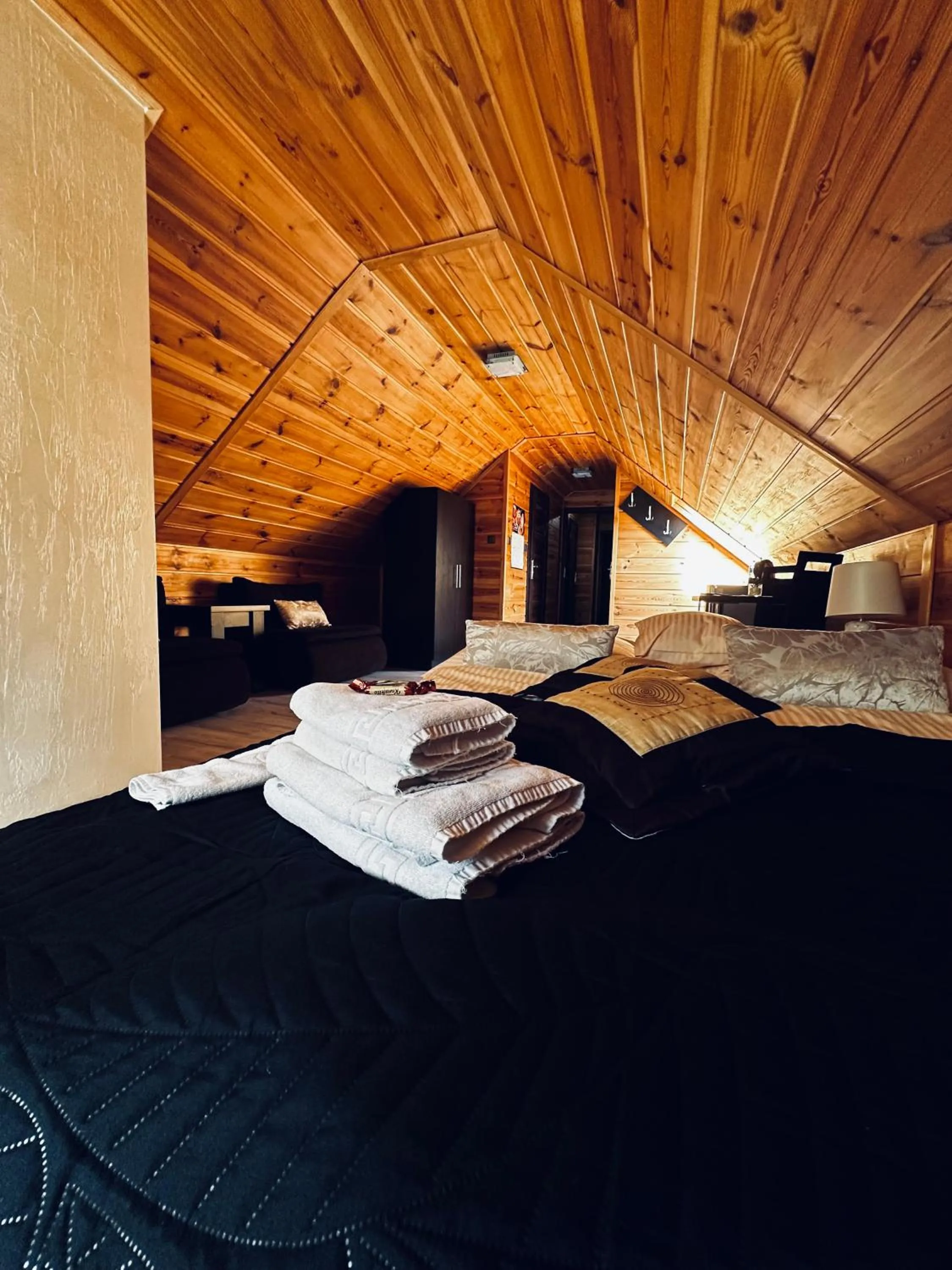 Bed in Willa Amaretto