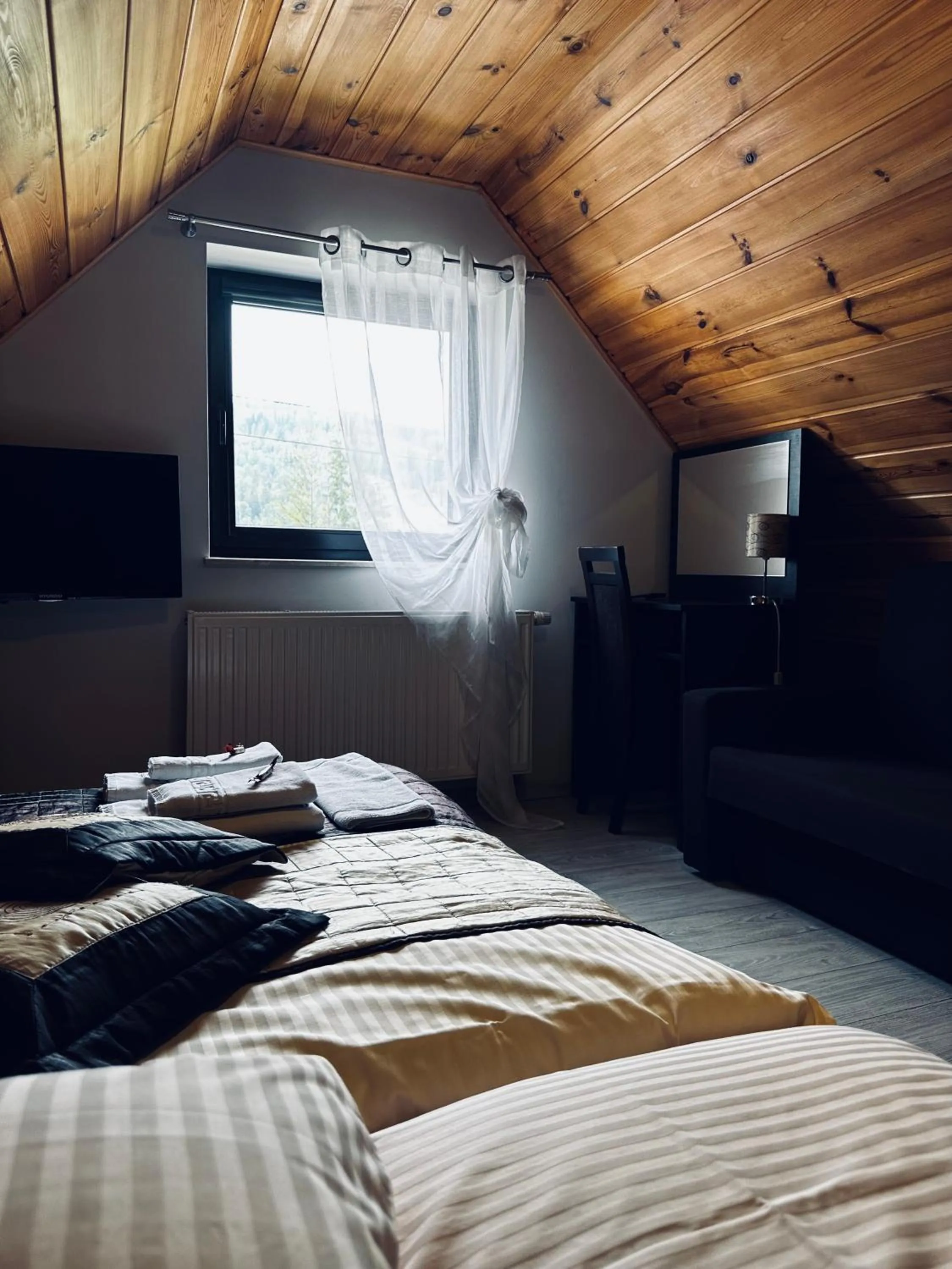 Bed in Willa Amaretto