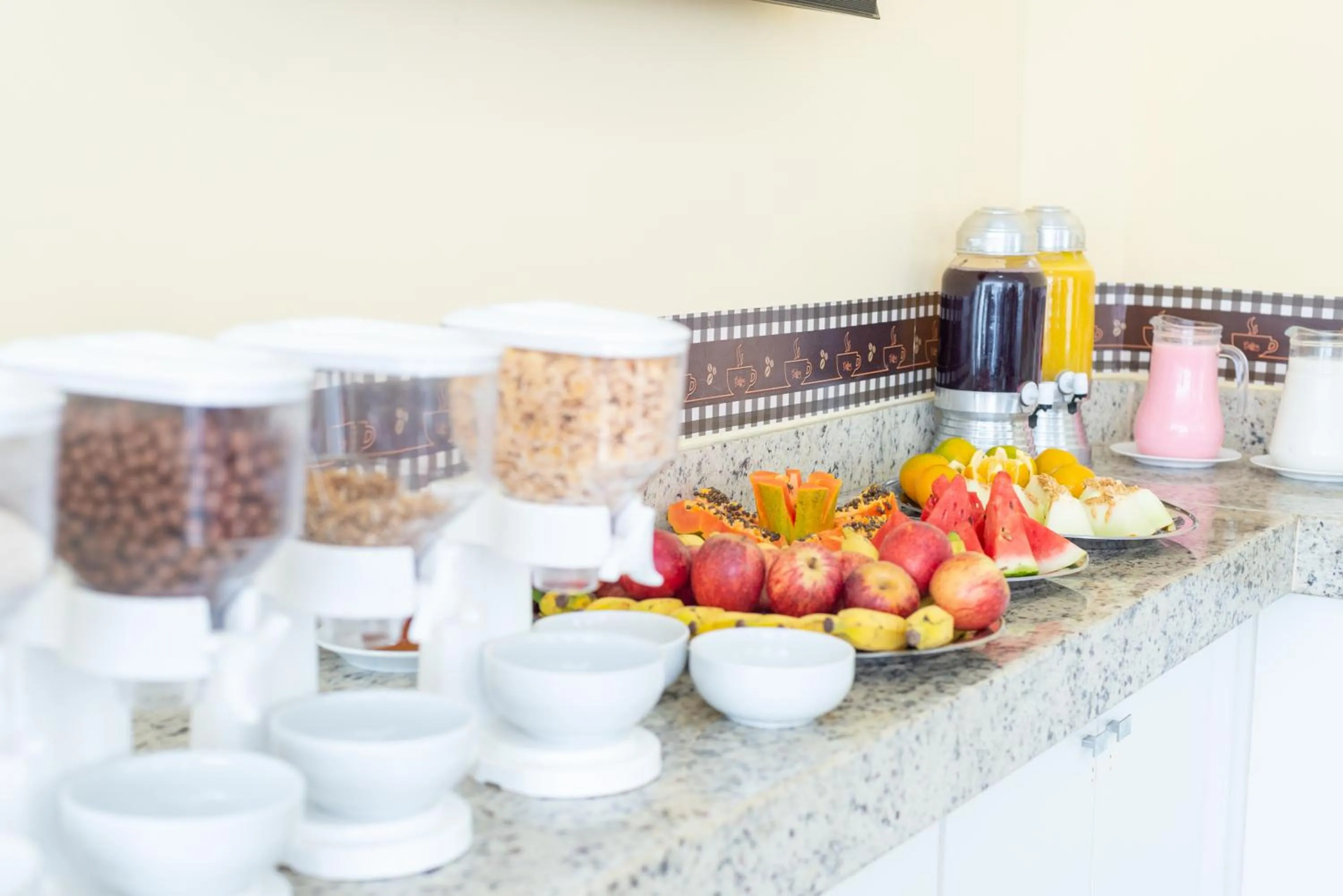 Continental breakfast in Hotel Regional JF