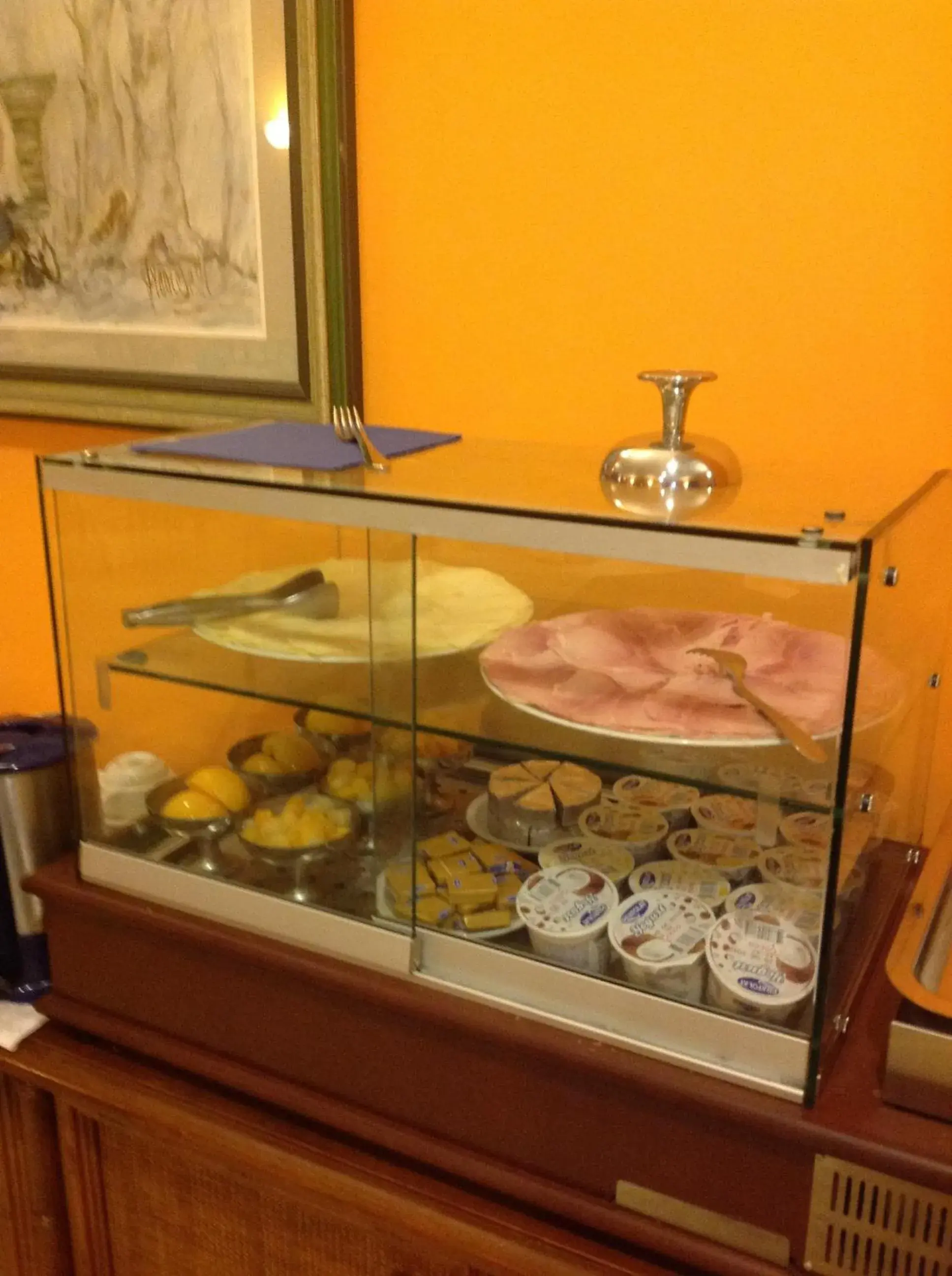 Restaurant/places to eat in Aer Hotel Malpensa Restaurant/places to eat in Aer Hotel Malpensa