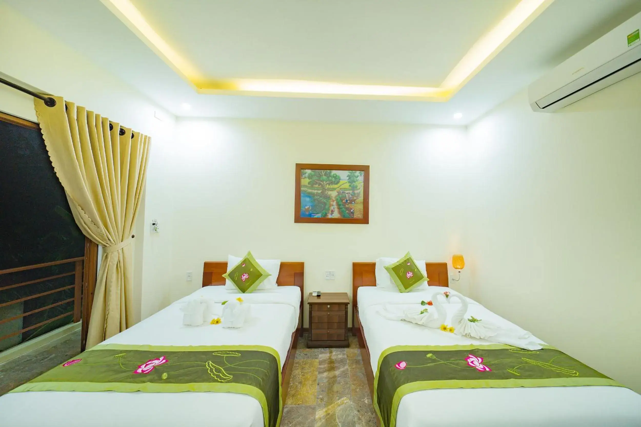 Twin Room with Balcony in Herbal Tea Homestay Twin Room with Balcony in Herbal Tea Homestay