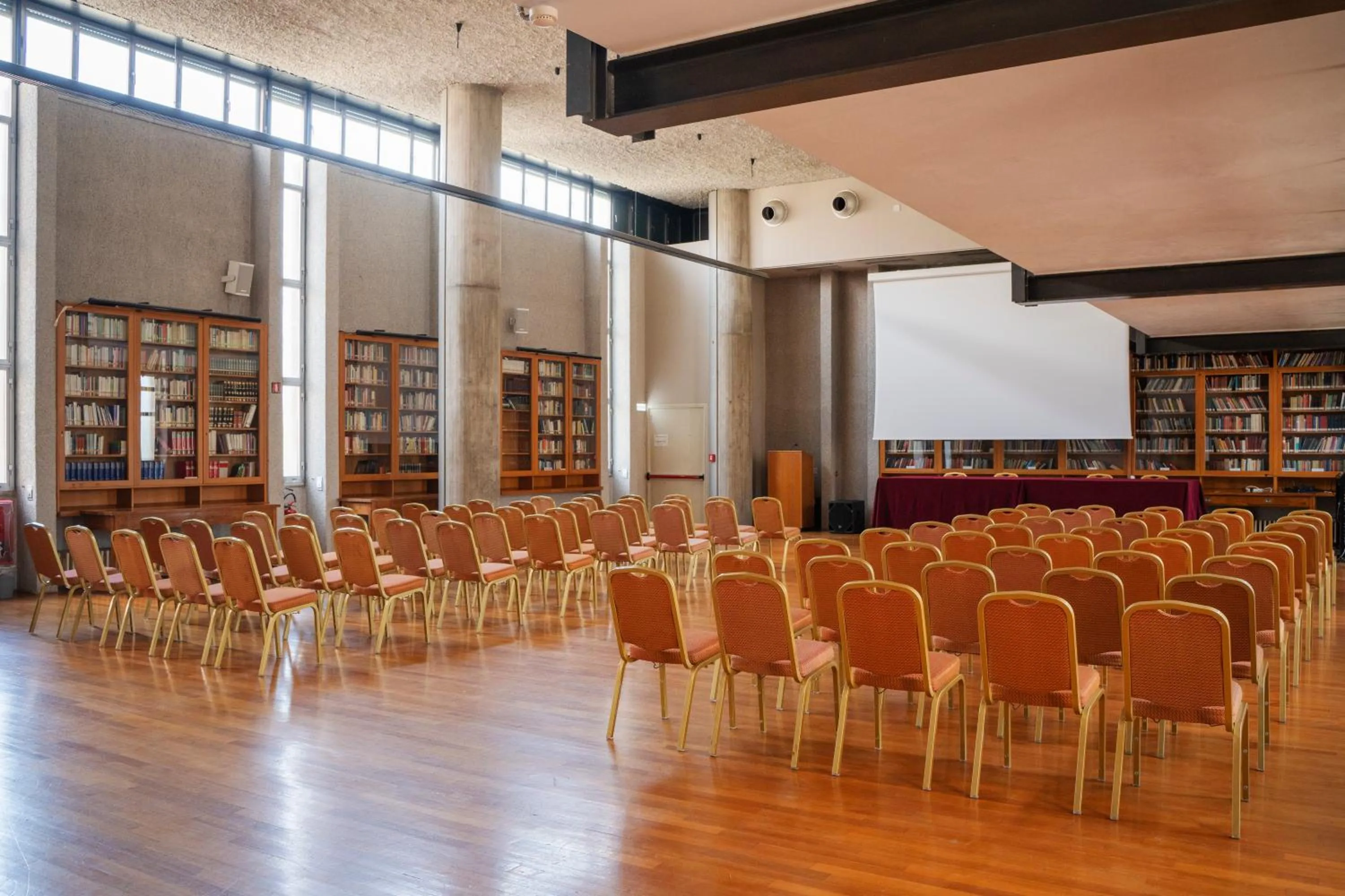 Business facilities in Hotel Villa Maria Regina