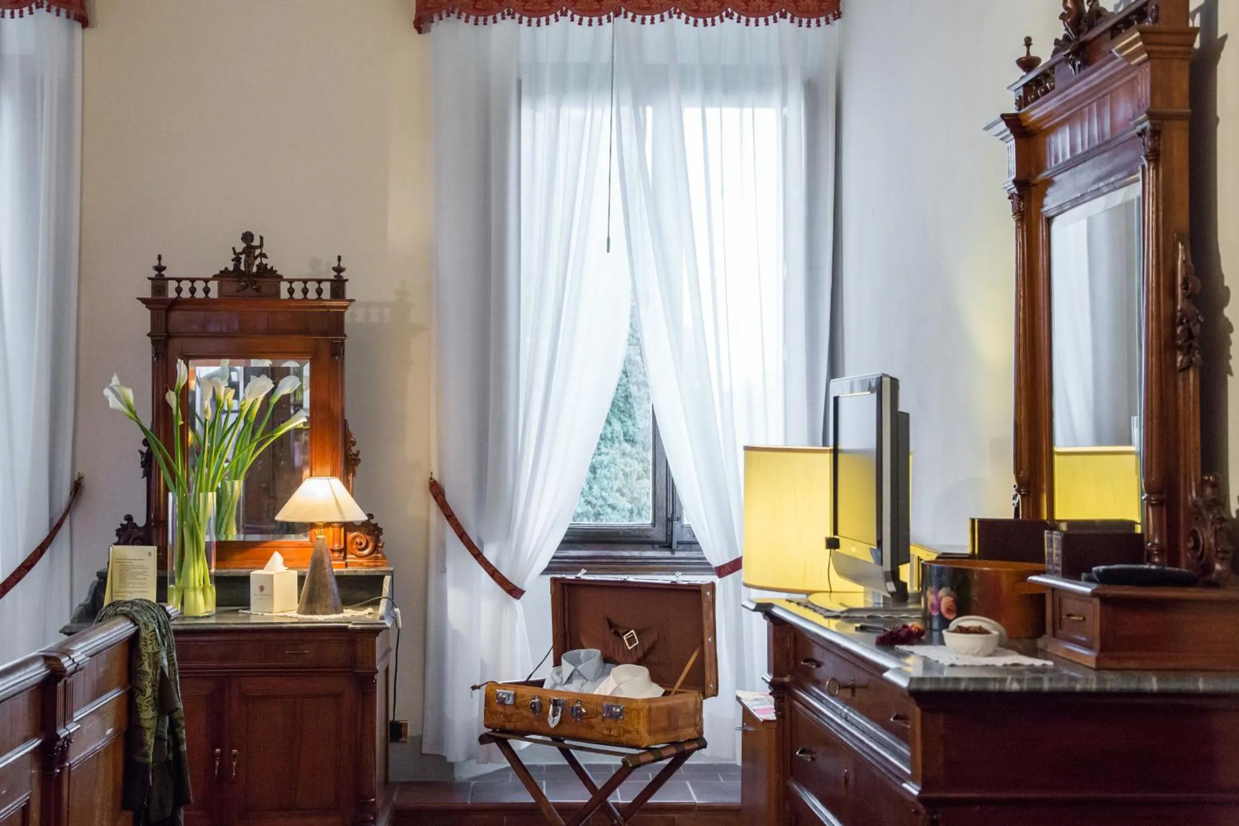 TV and multimedia in Villa Campestri Olive Oil Resort