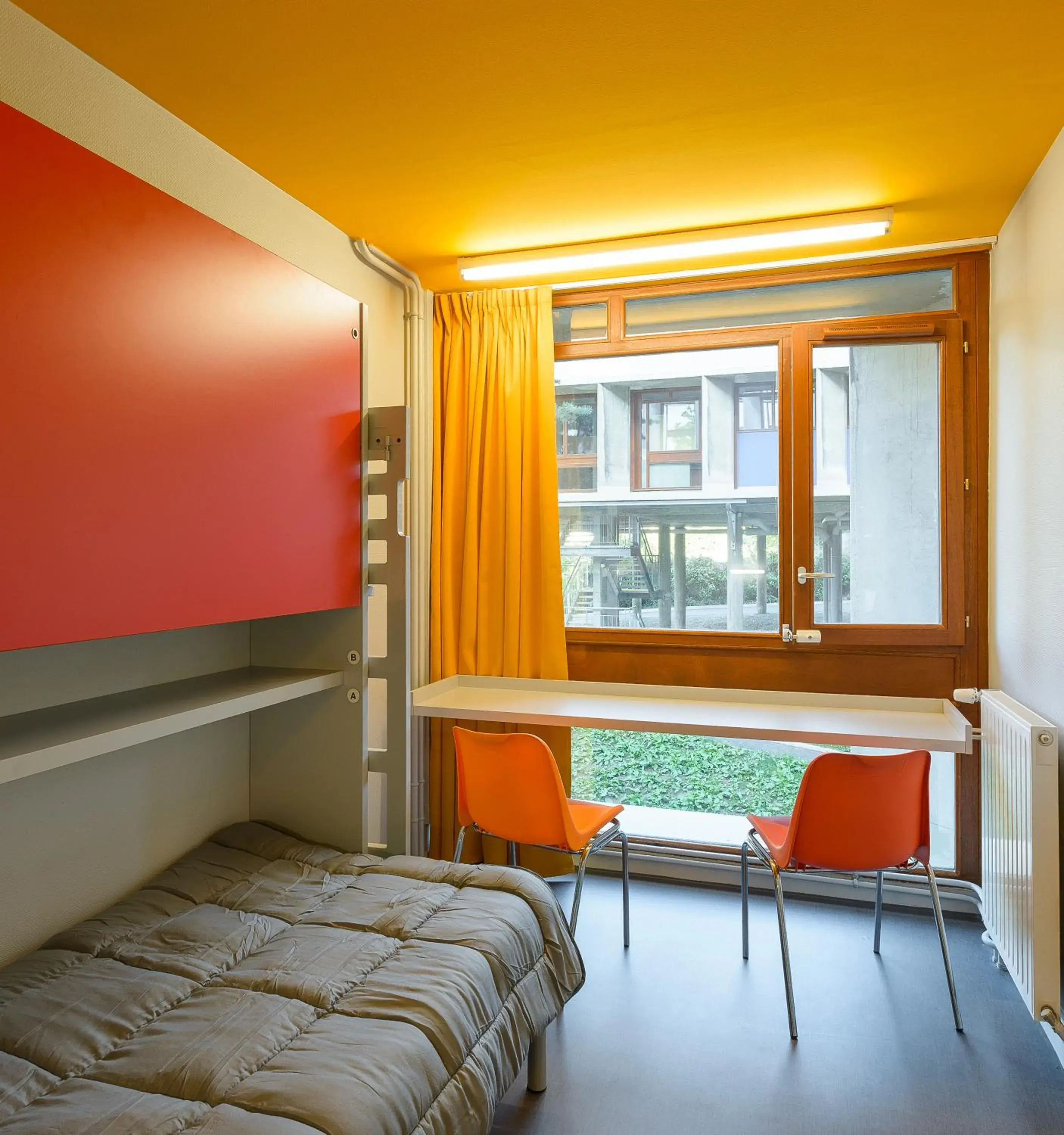 Double Room with bunk beds in Centre International de Séjour André Wogenscky Double Room with bunk beds in Centre International de Séjour André Wogenscky