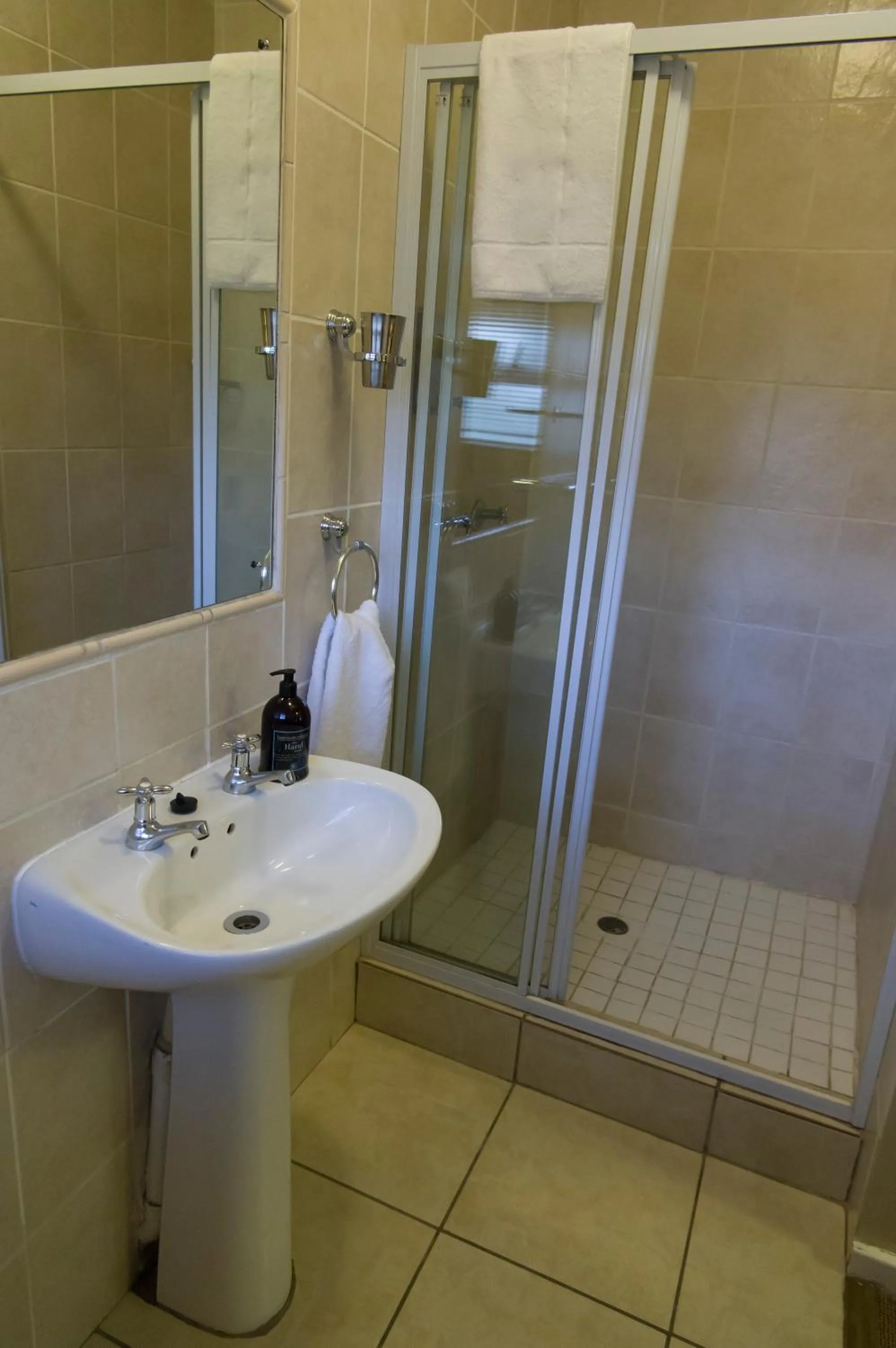 Bathroom in Bayswater Lodge