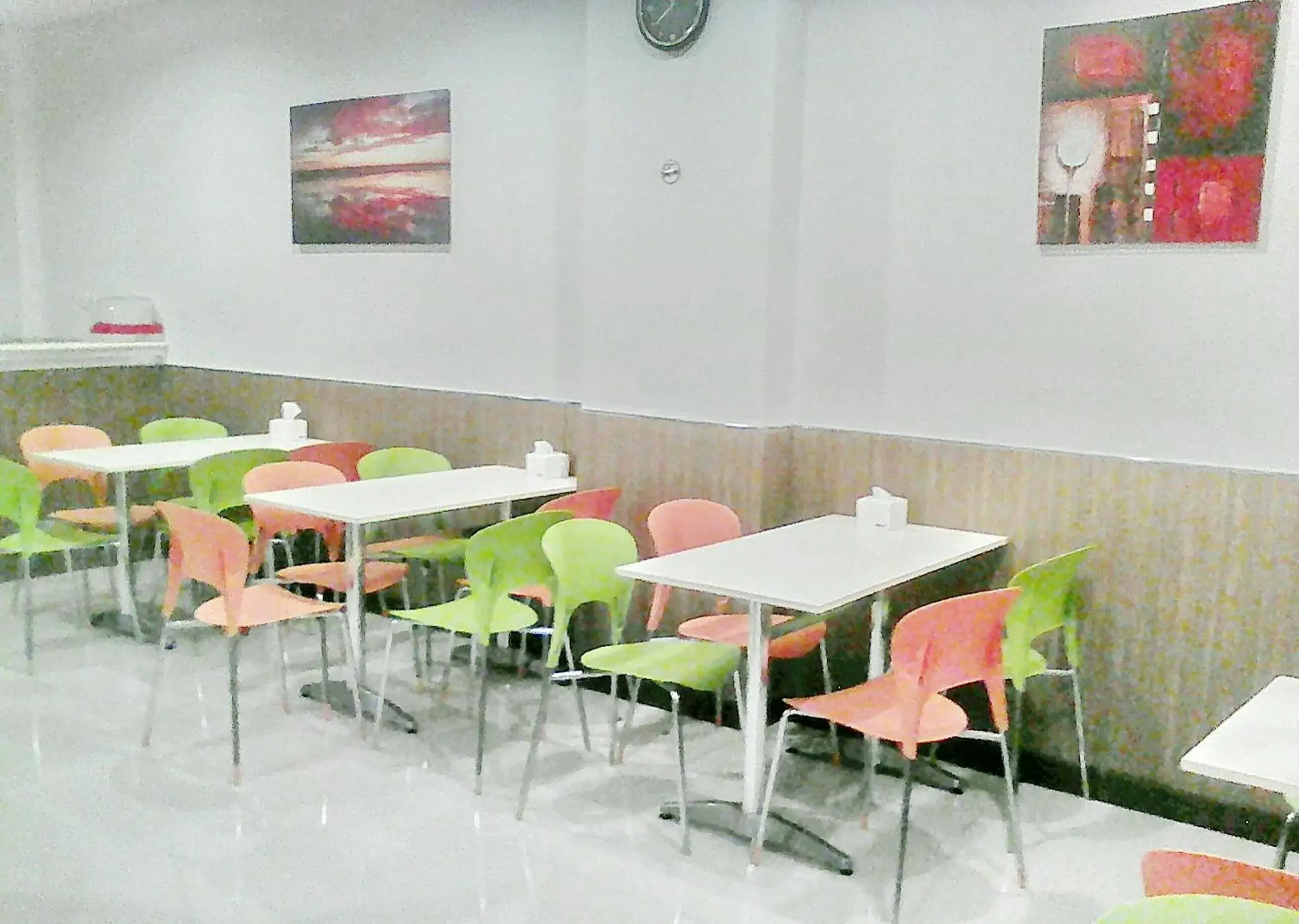 Restaurant/places to eat in Frank's Hotel Restaurant/places to eat in Frank's Hotel