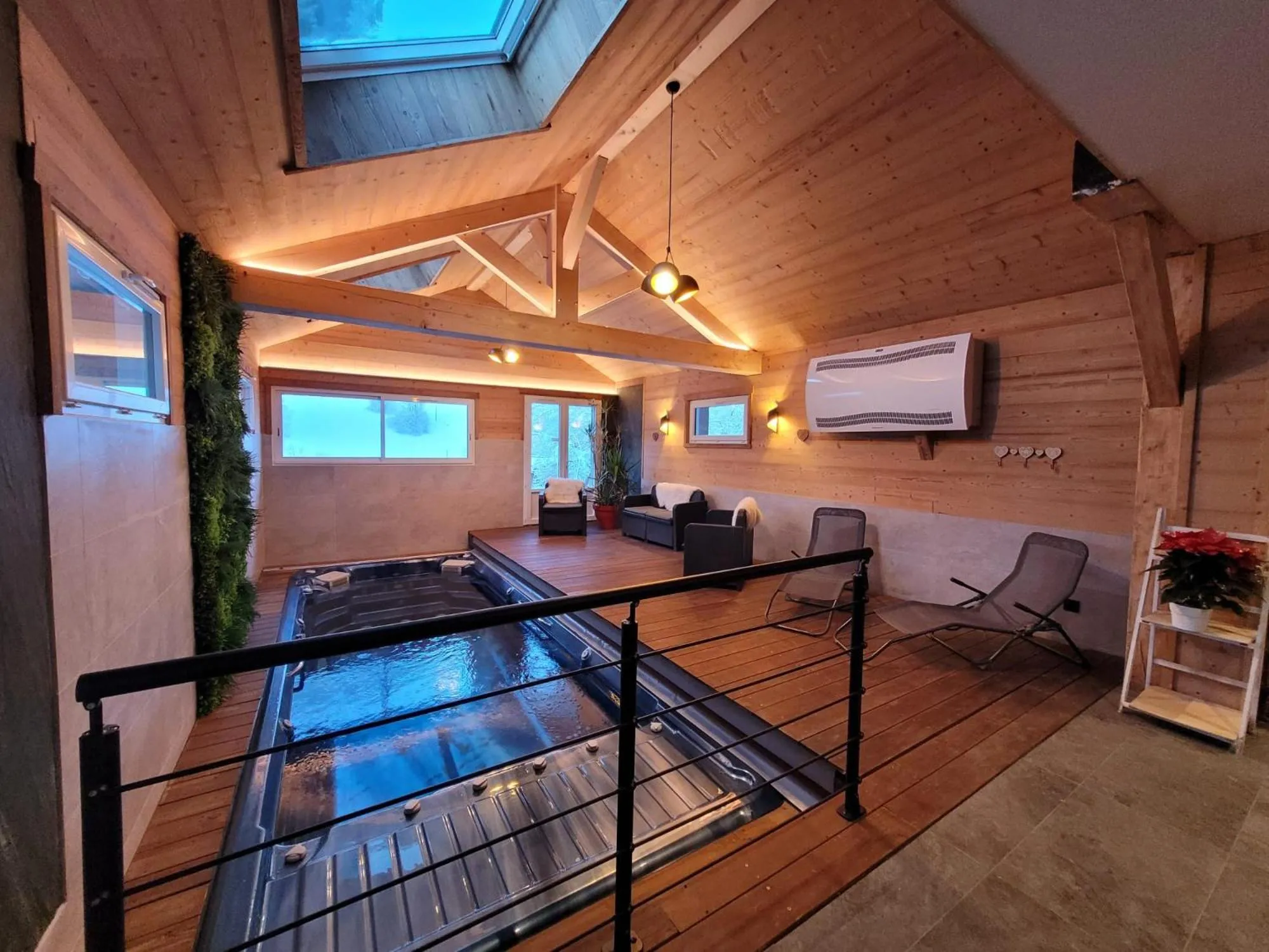 Spa and wellness centre/facilities in Auberge Du Fraizier