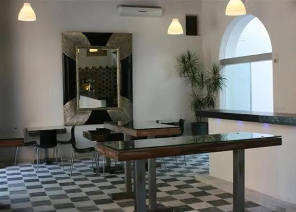 Restaurant/places to eat in Posada de Palacio