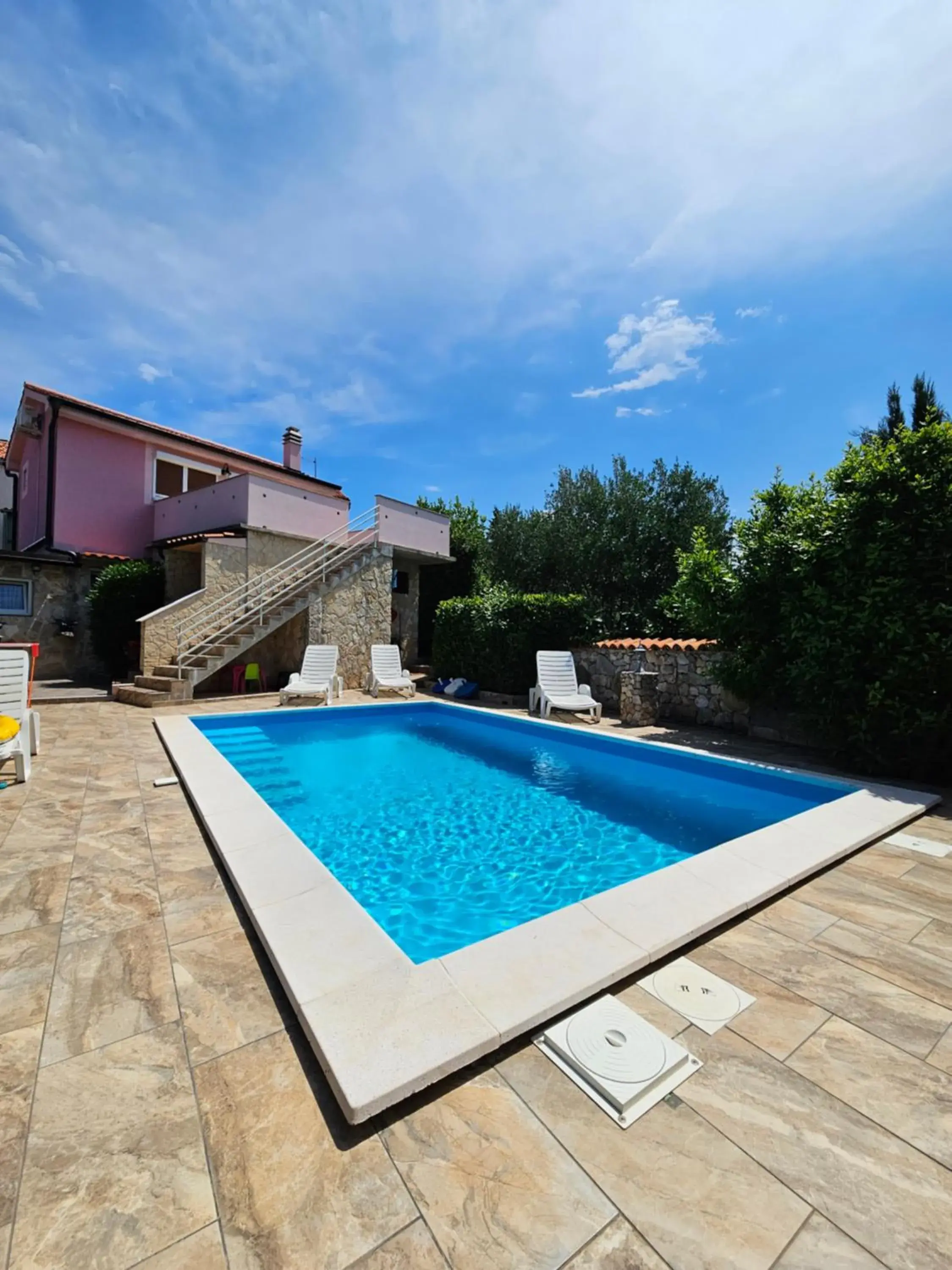 Villa Kate, with a private swimming pool and garden Villa Kate, with a private swimming pool and garden