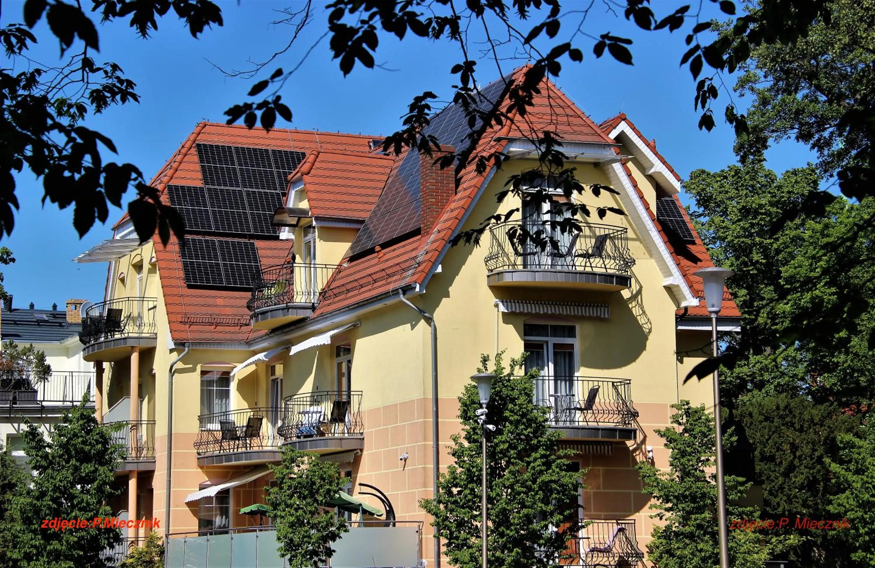 Property building in Hotel Cis