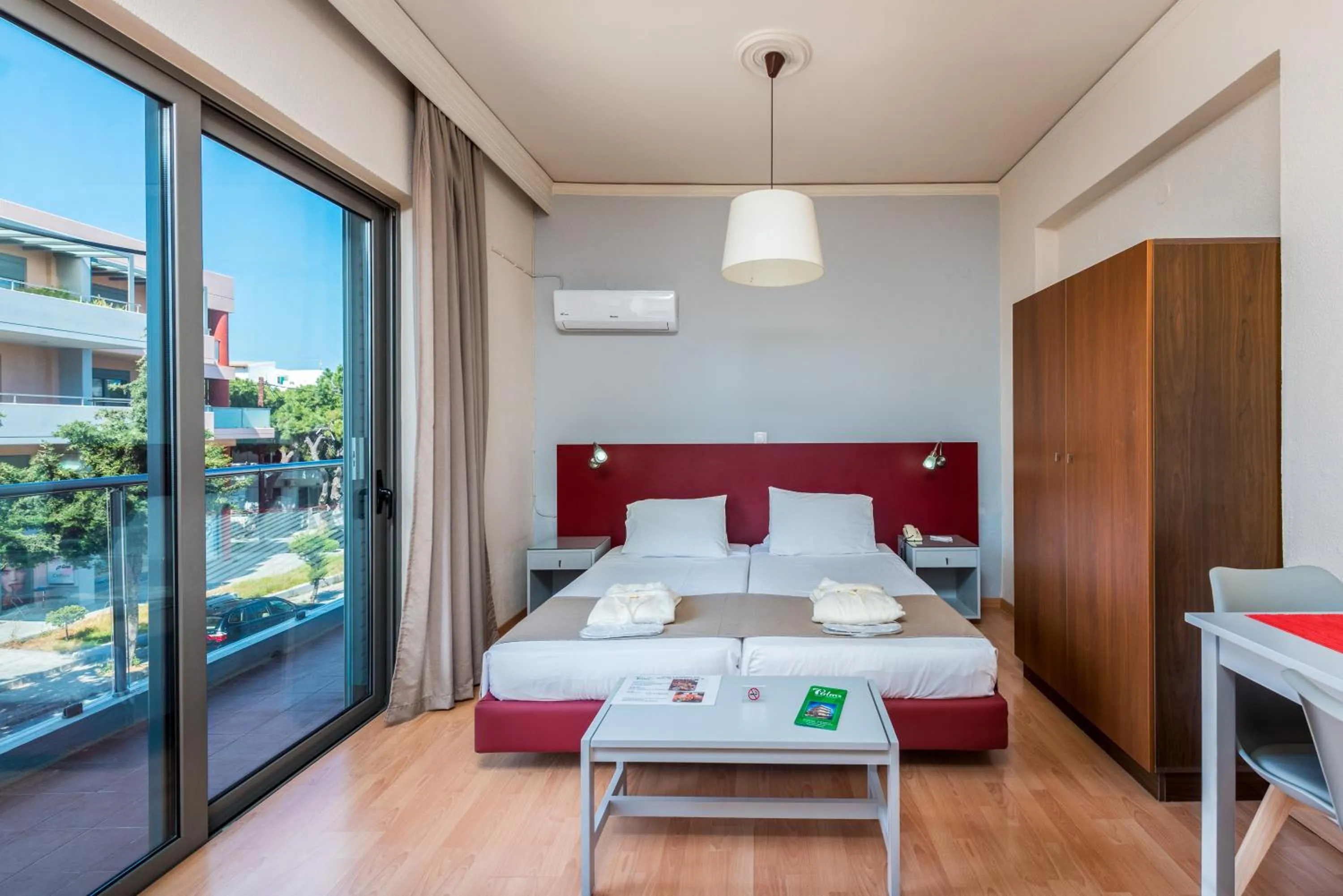 Bedroom, Bed in 7Palms