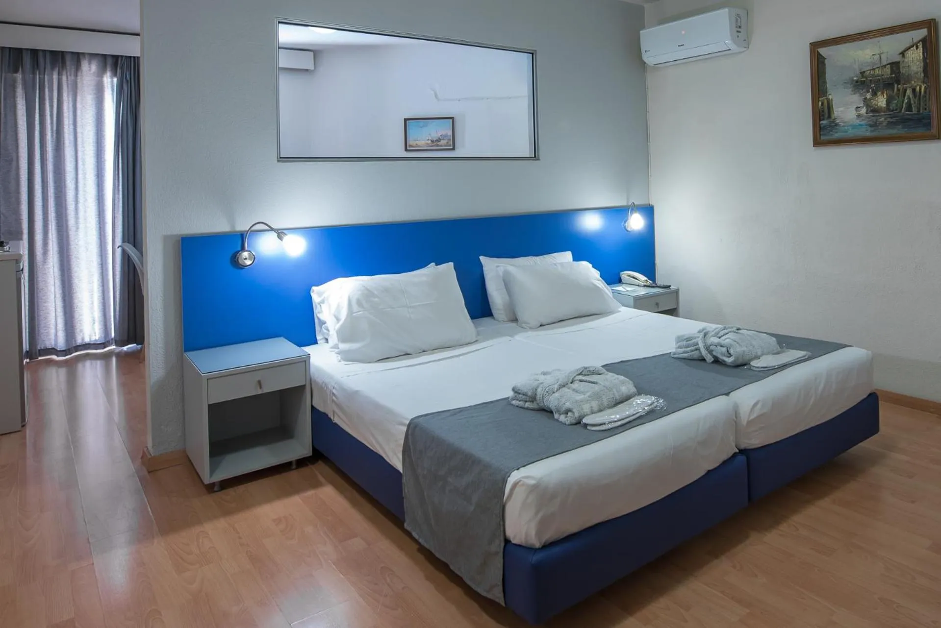 Bedroom, Bed in 7Palms