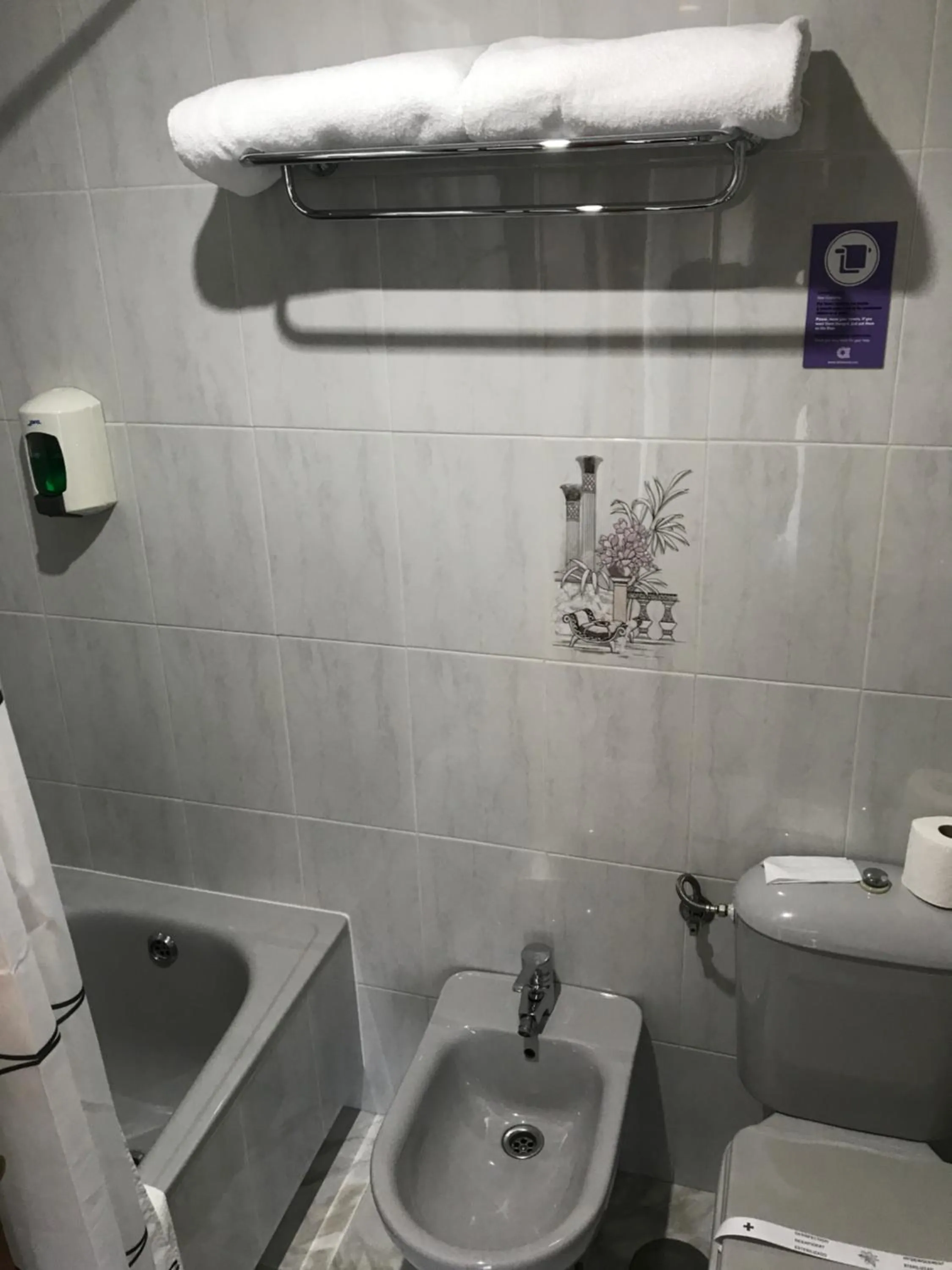 Bathroom in Alda Puerta Coruña