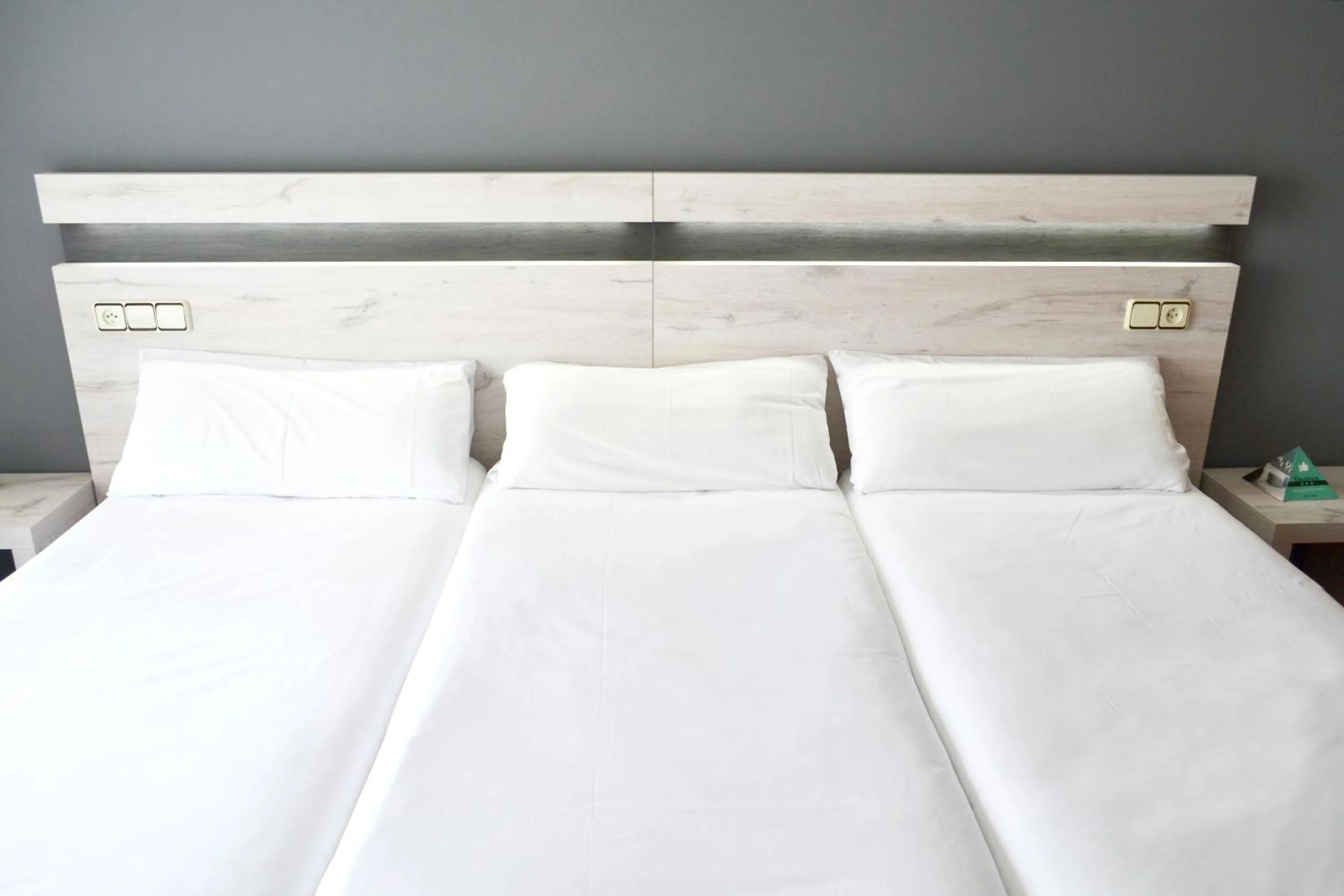 Bed in Alda Puerta Coruña