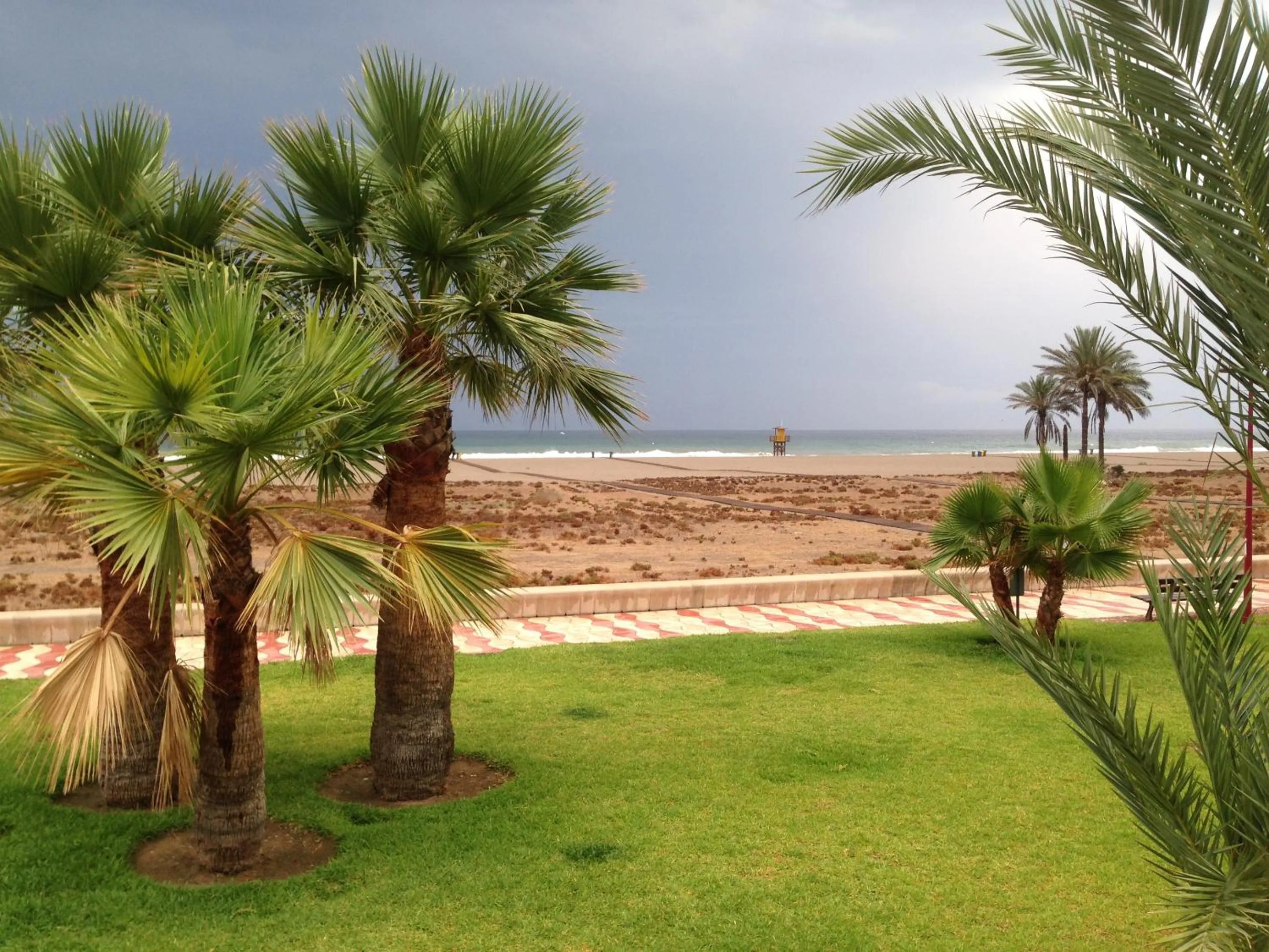 Beach in Hotel Tikar