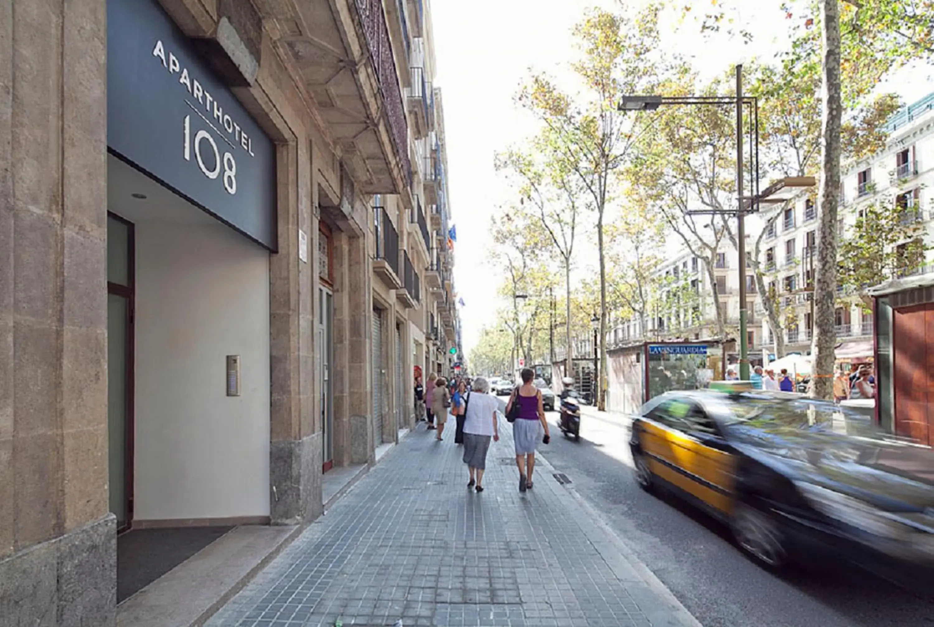 Street view in Aparthotel Rambla108 Street view in Aparthotel Rambla108