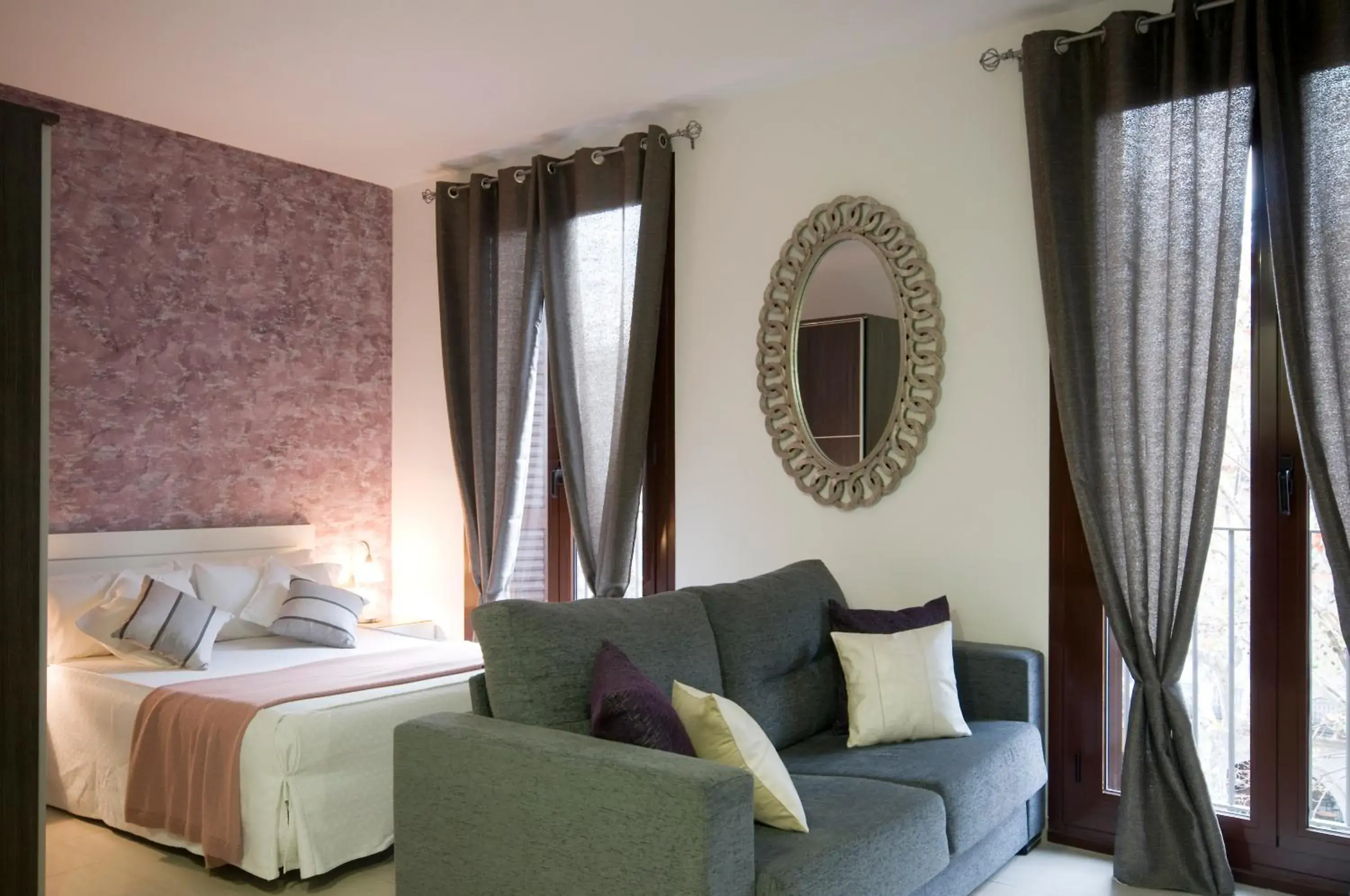 Photo of the whole room, Bed in Aparthotel Rambla108 Photo of the whole room, Bed in Aparthotel Rambla108