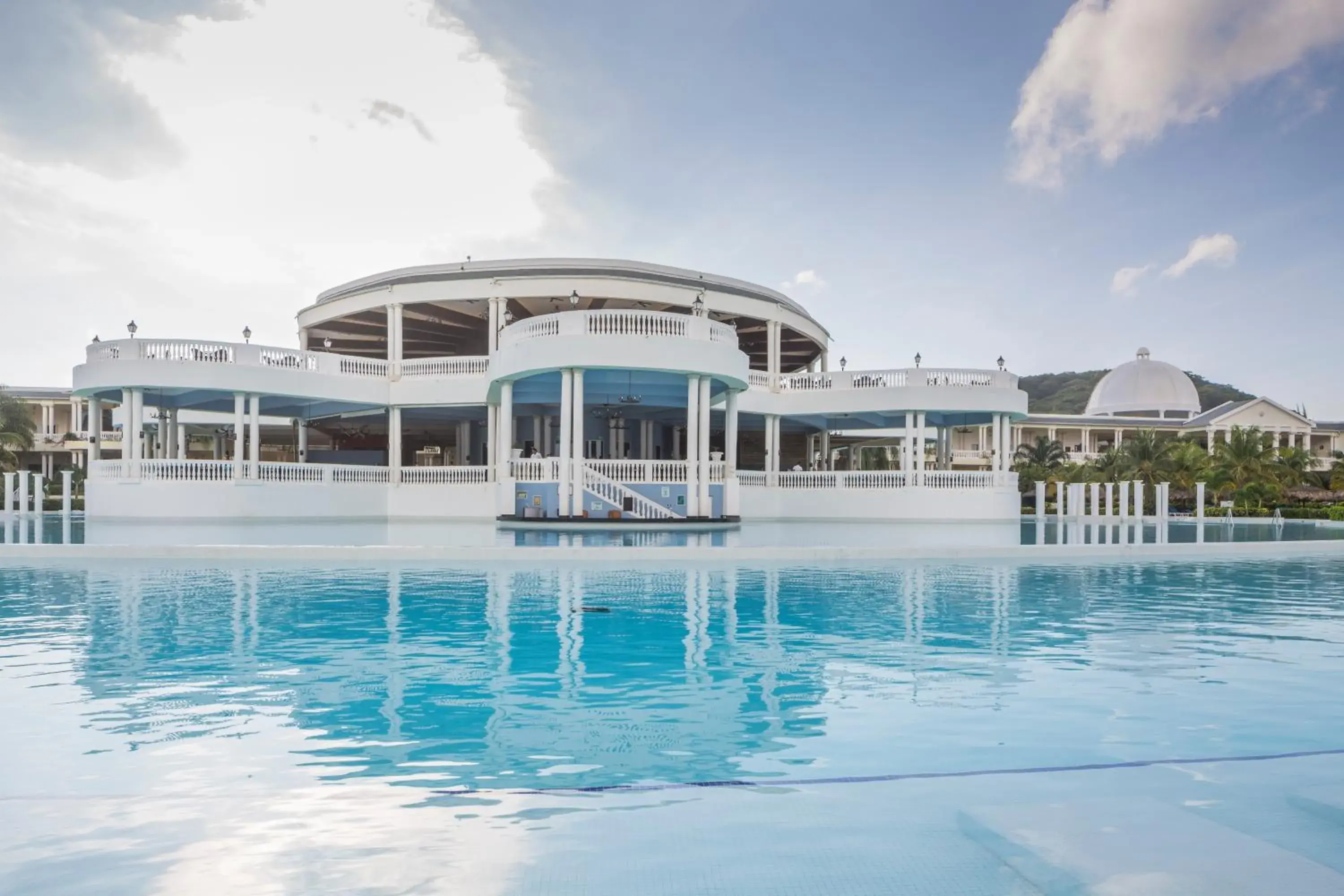 Swimming pool in Grand Palladium Lady Hamilton Resort & Spa - All Inclusive Swimming pool in Grand Palladium Lady Hamilton Resort & Spa - All Inclusive