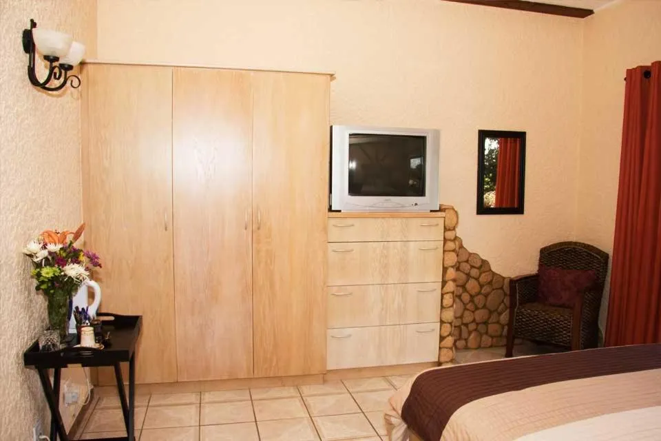 Bed in Stephan's Guest House