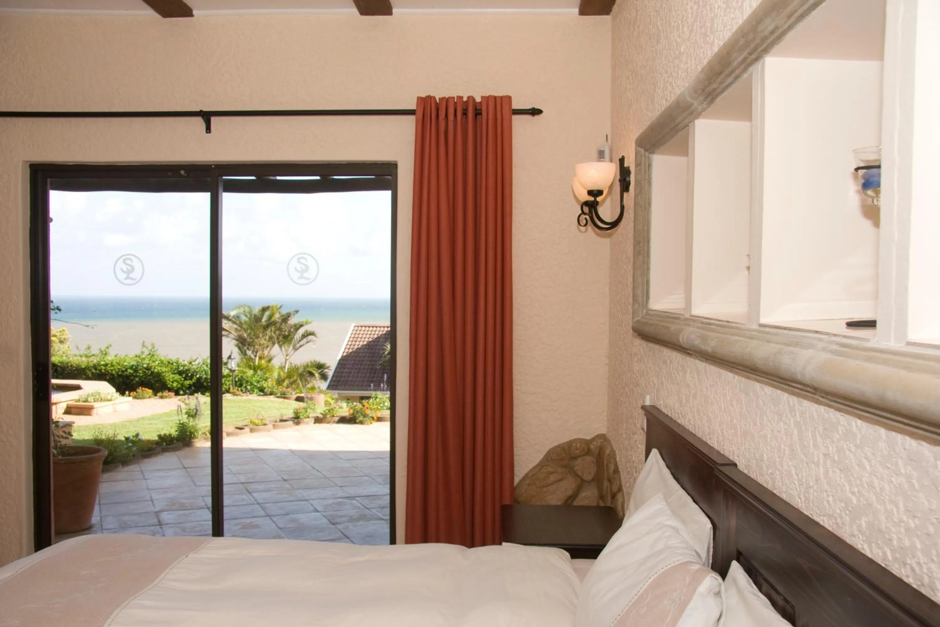 Bed in Stephan's Guest House