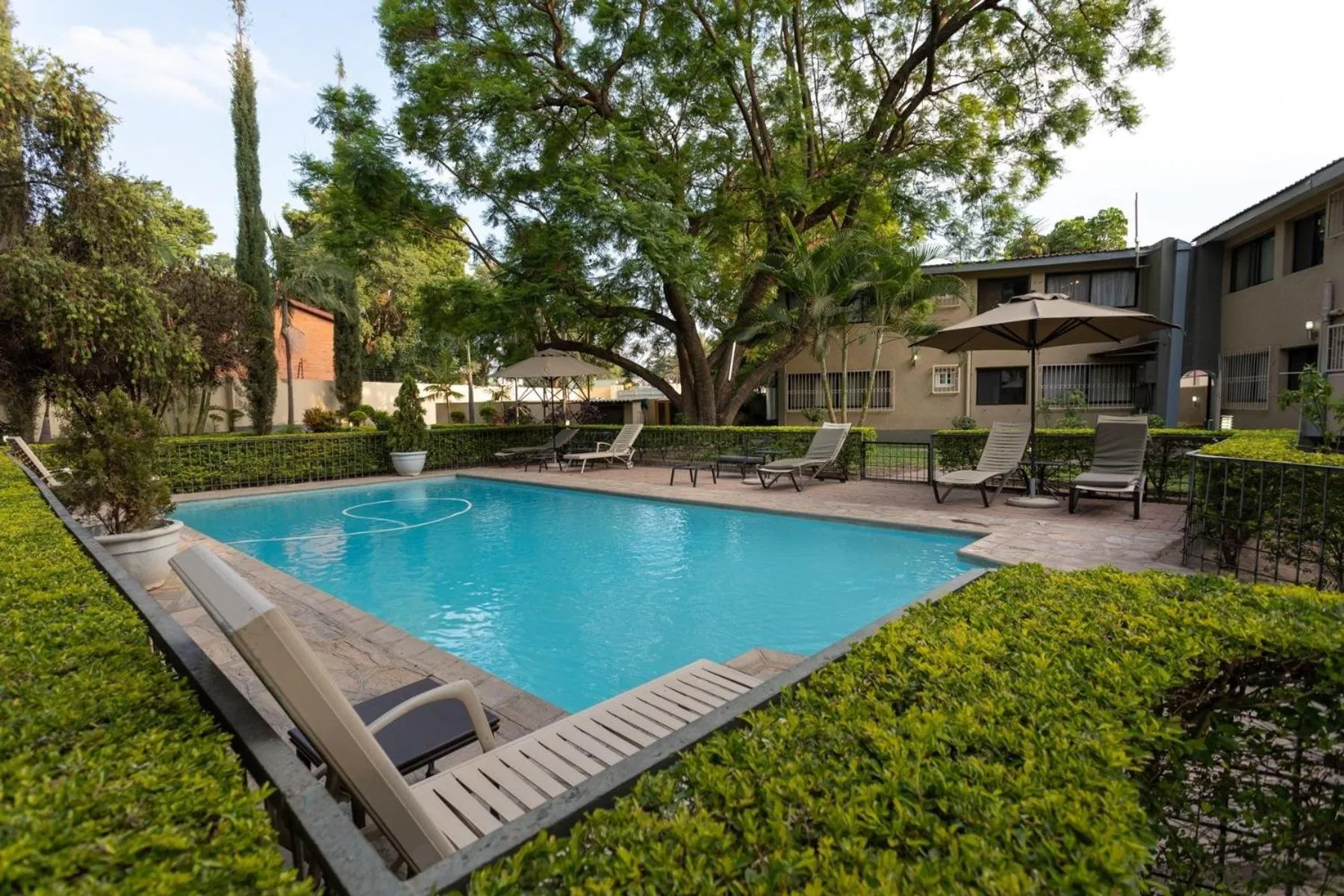 Fallsway Apartments - Louden Court