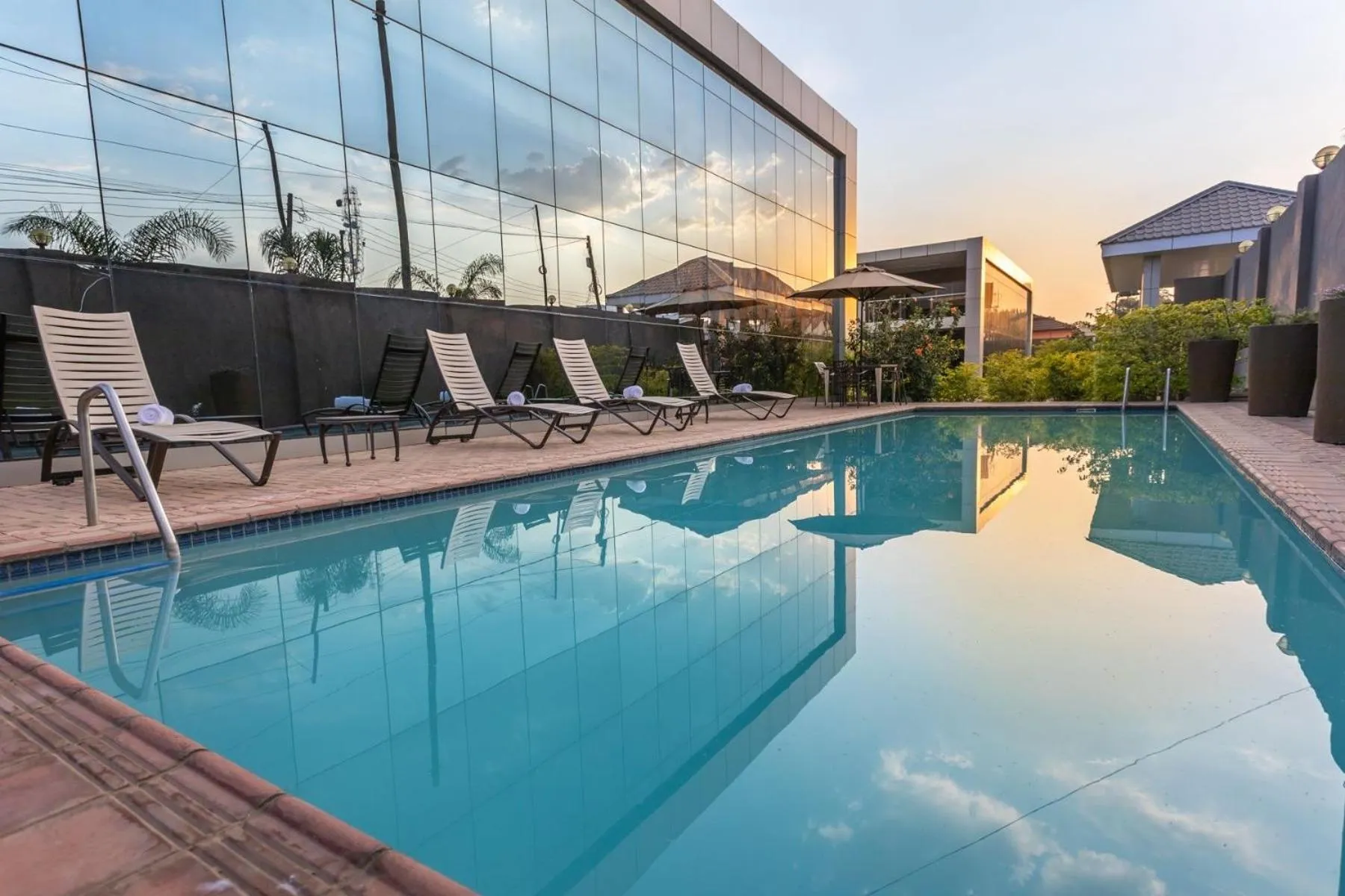 Property building in Fallsway Suites