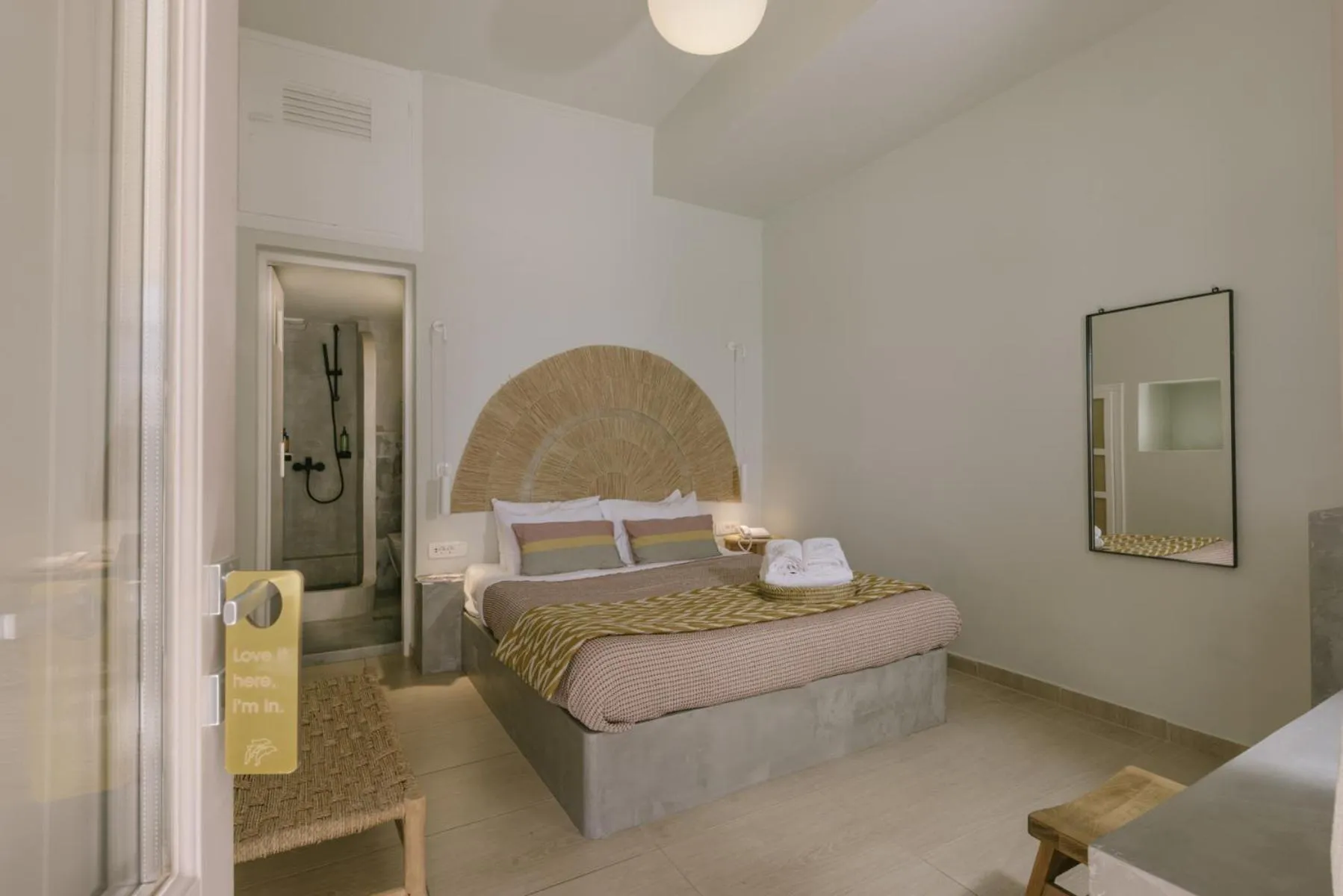 Bed in Grand View - Megalochori Santorini