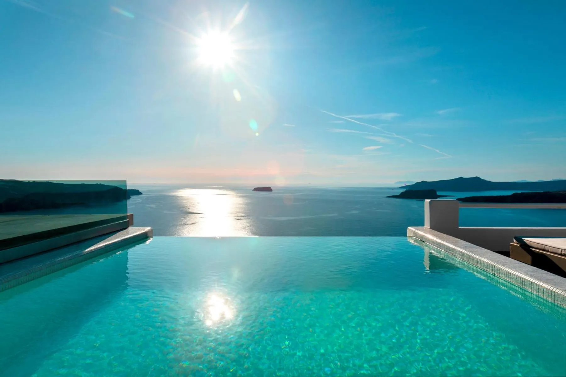 Swimming pool in Grand View - Megalochori Santorini
