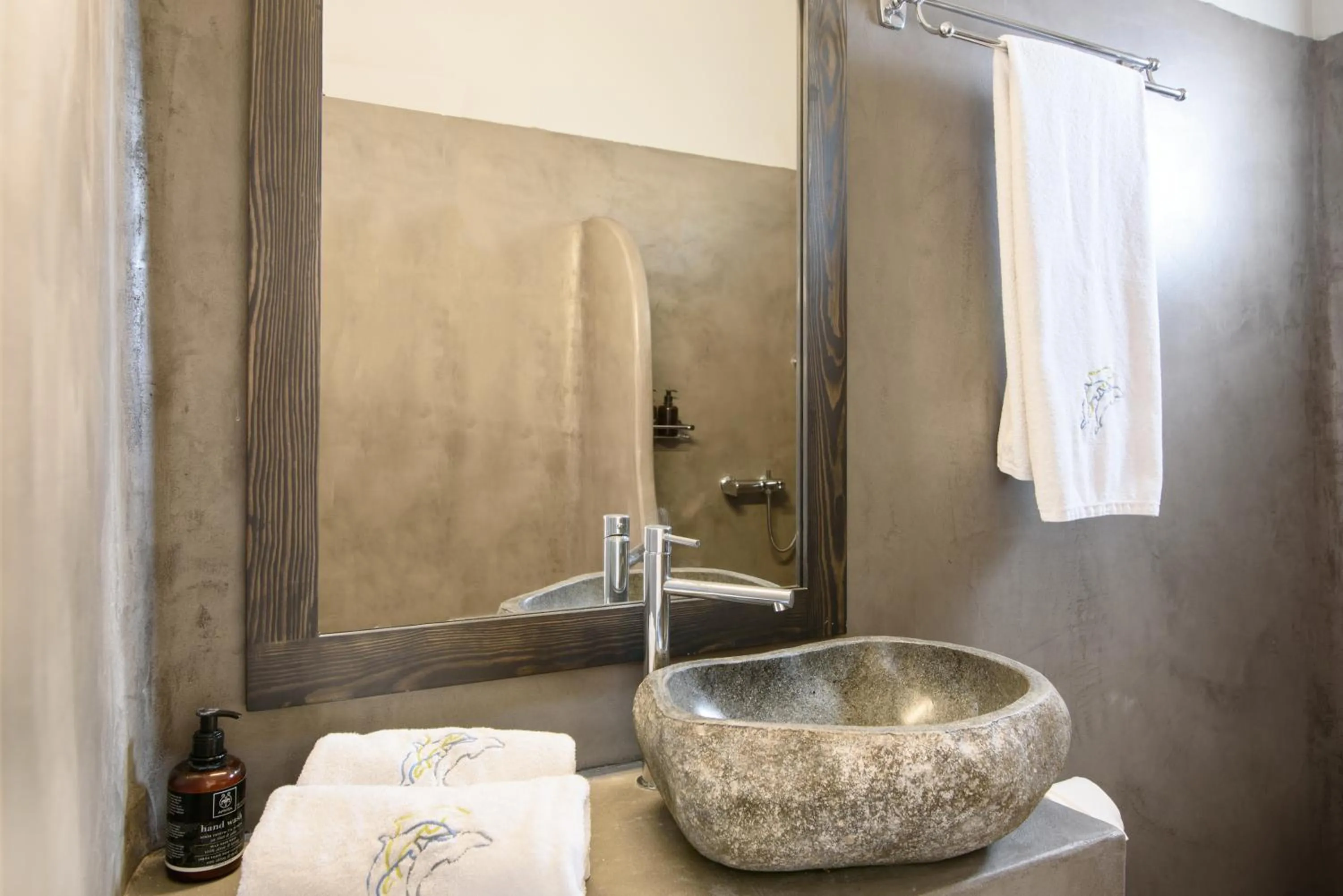 Bathroom in Grand View - Megalochori Santorini