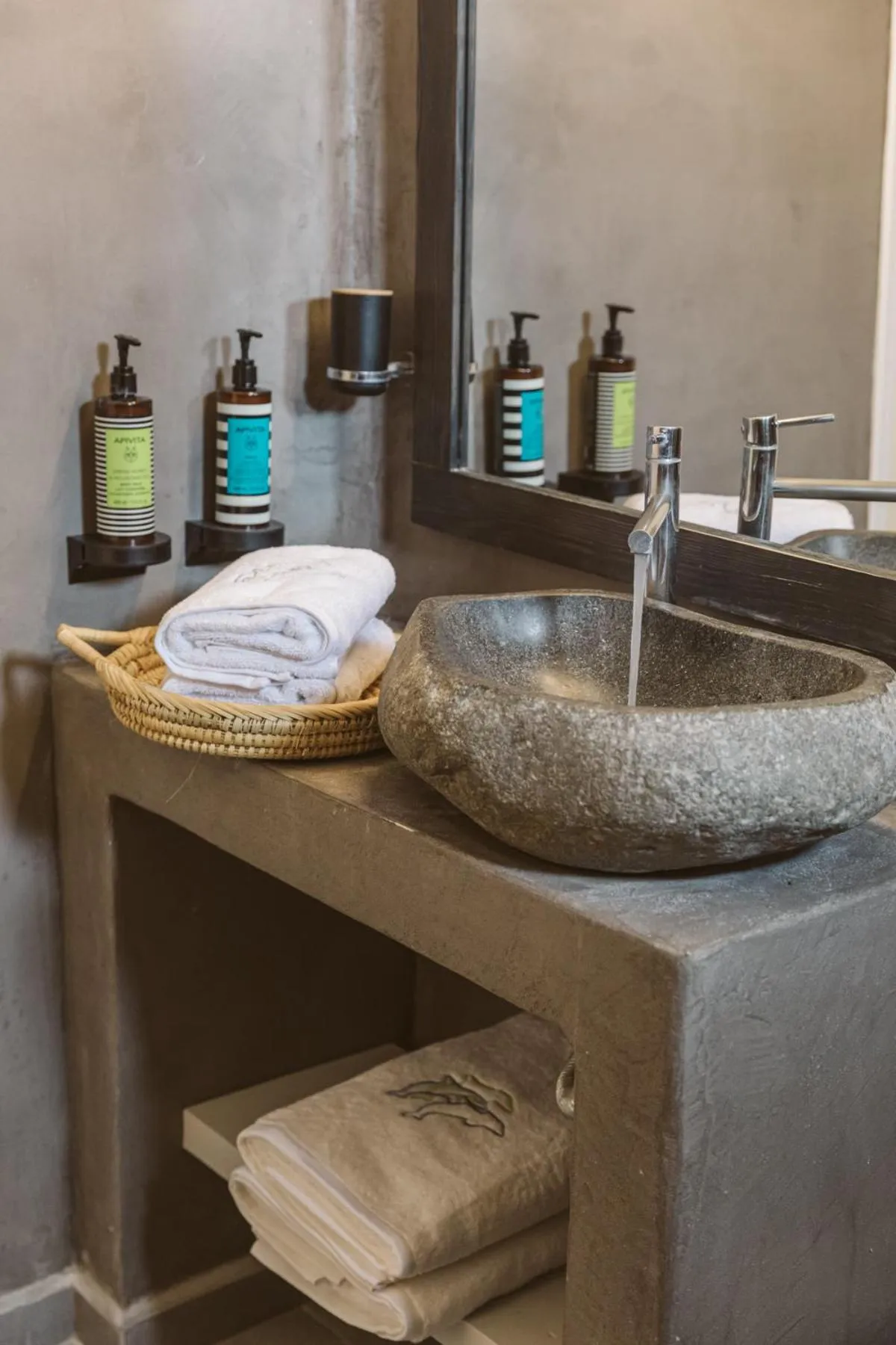 Bathroom in Grand View - Megalochori Santorini