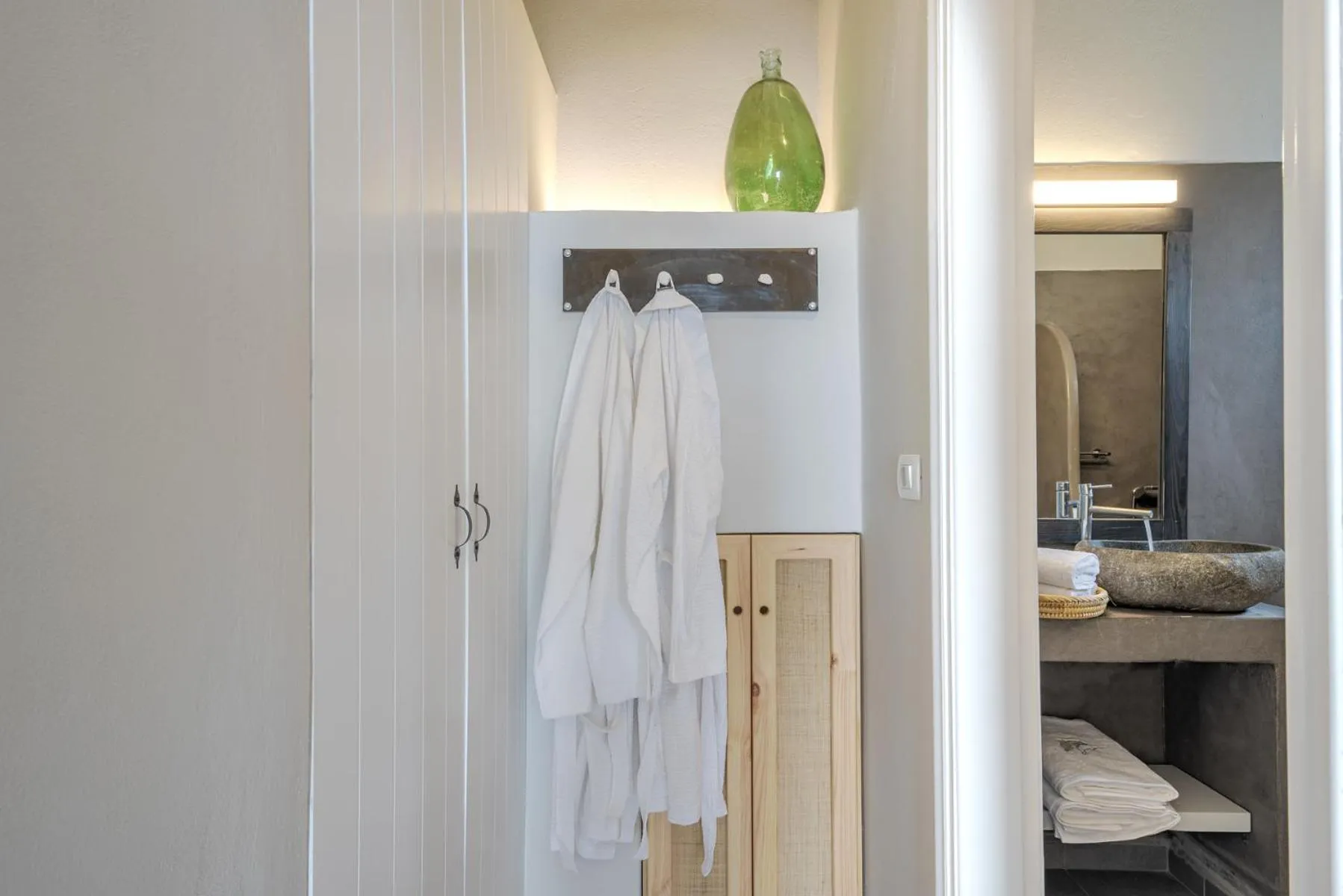 Bathroom in Grand View - Megalochori Santorini