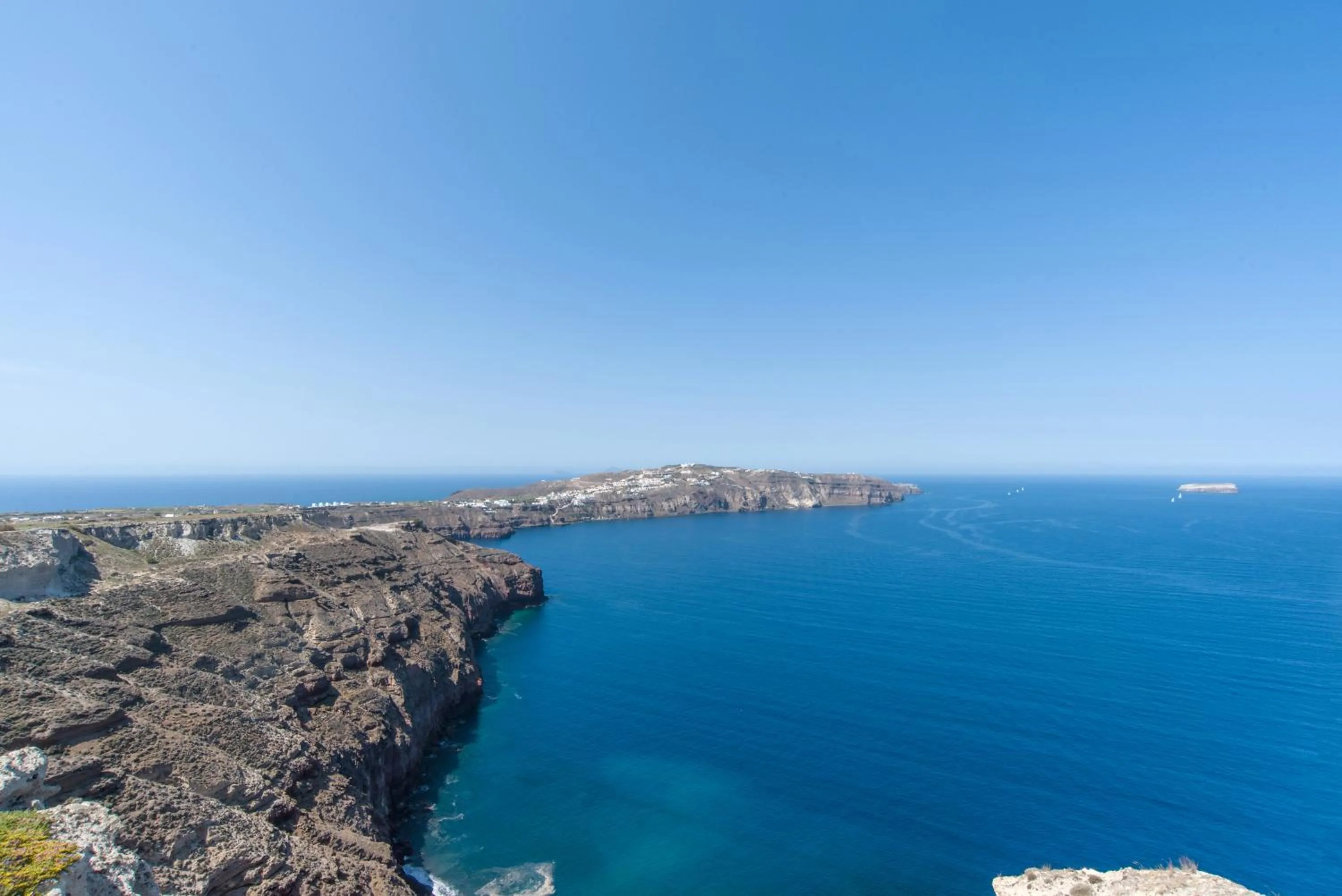 Property building in Grand View - Megalochori Santorini