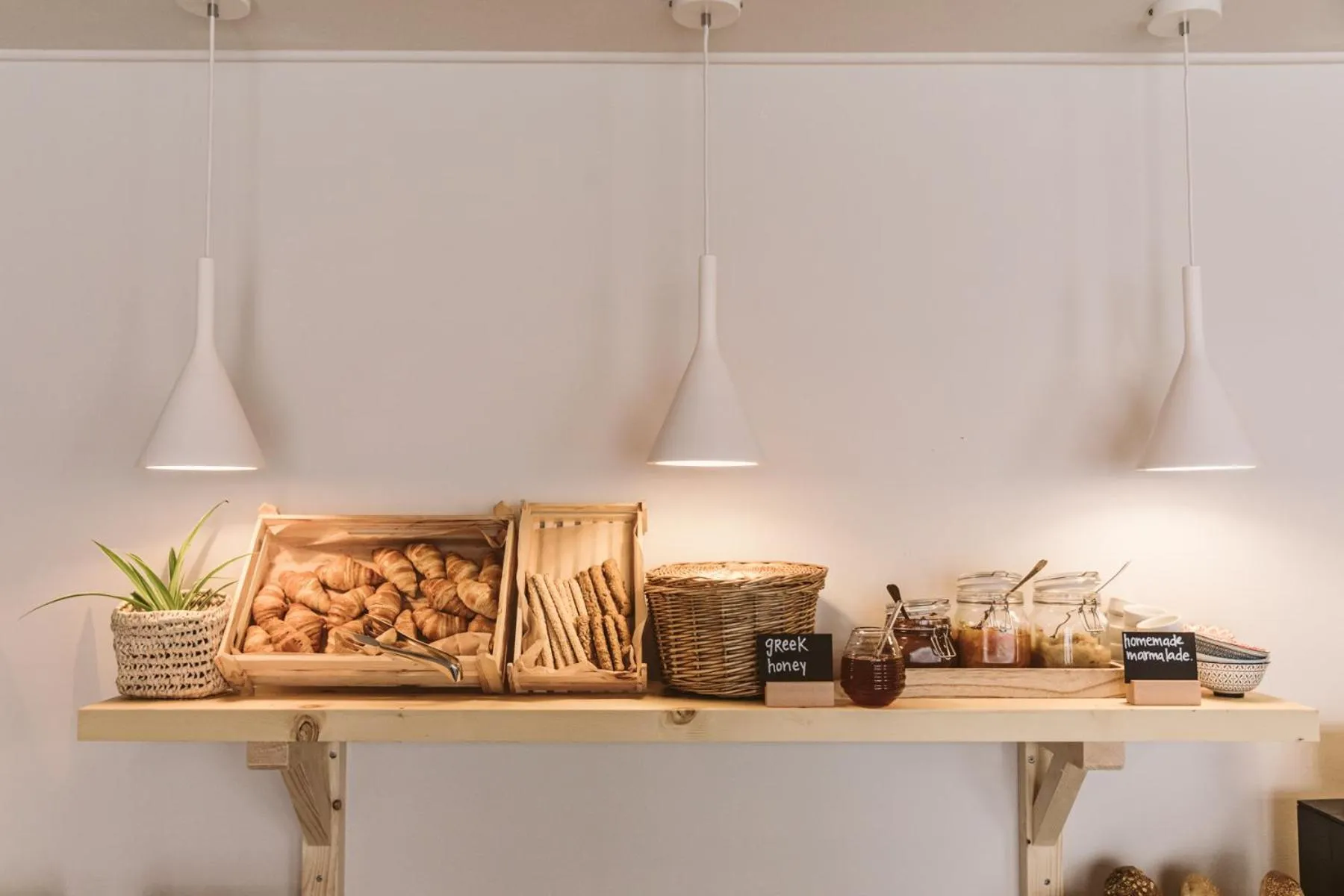 Breakfast in Grand View - Megalochori Santorini