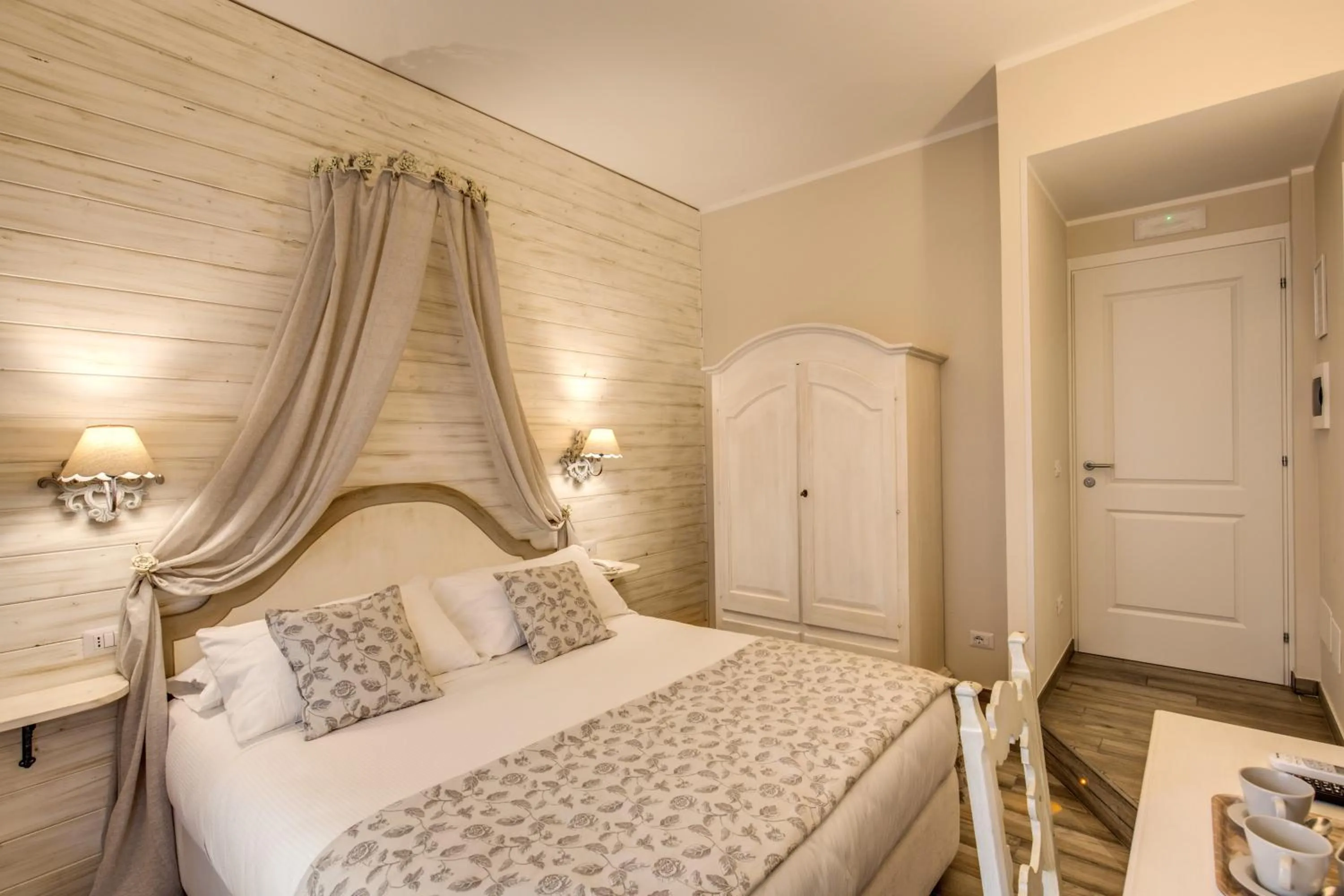 Property building, Bed in Casa Mia Vaticano Guest House
