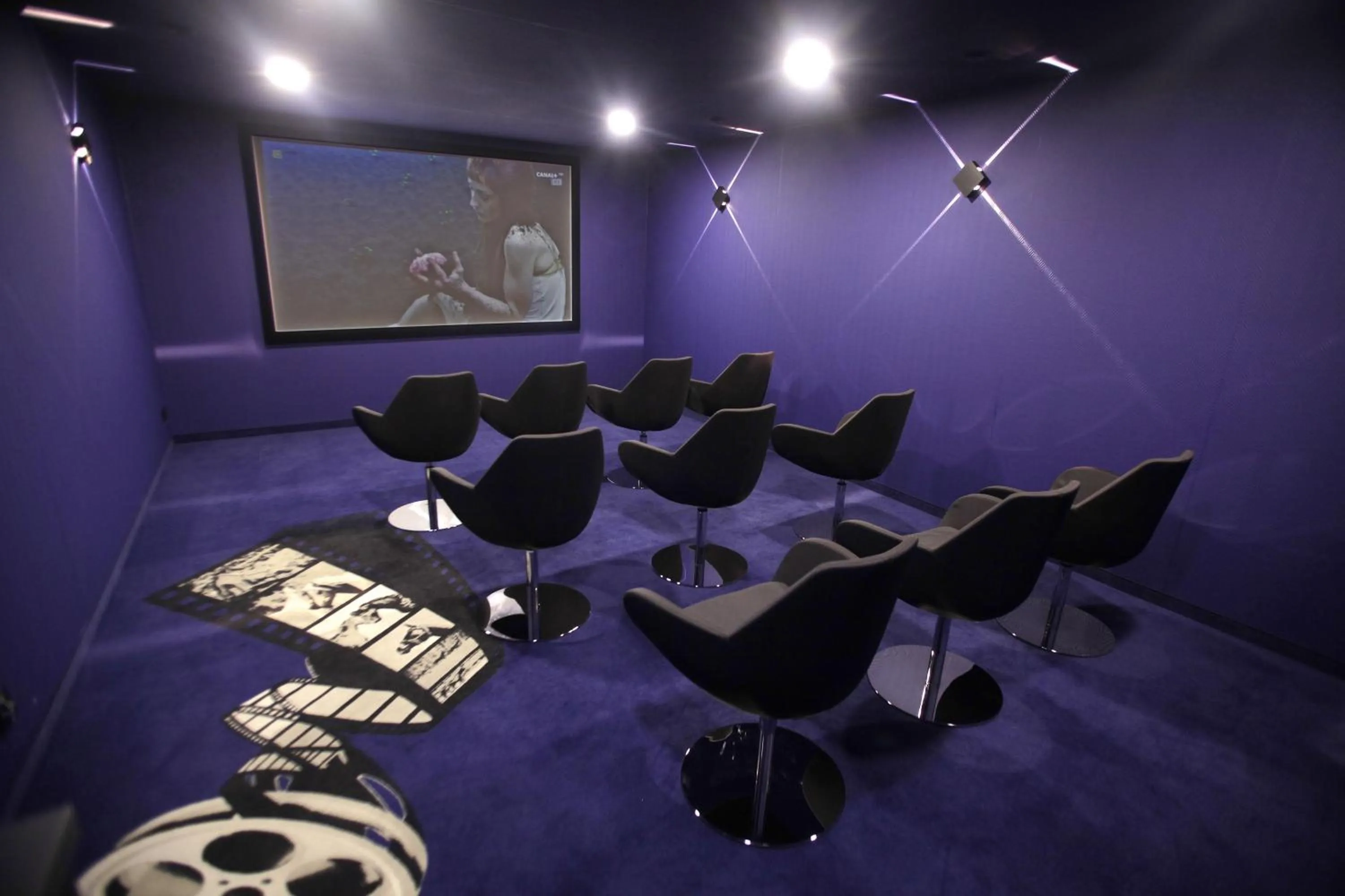 Communal lounge/ TV room in Estancja Mezowo