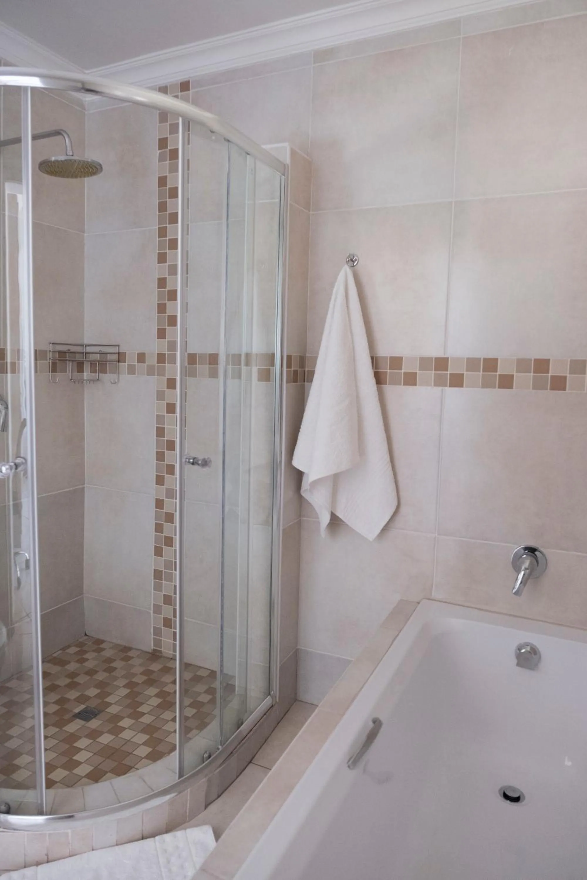 Bathroom in President Lodge