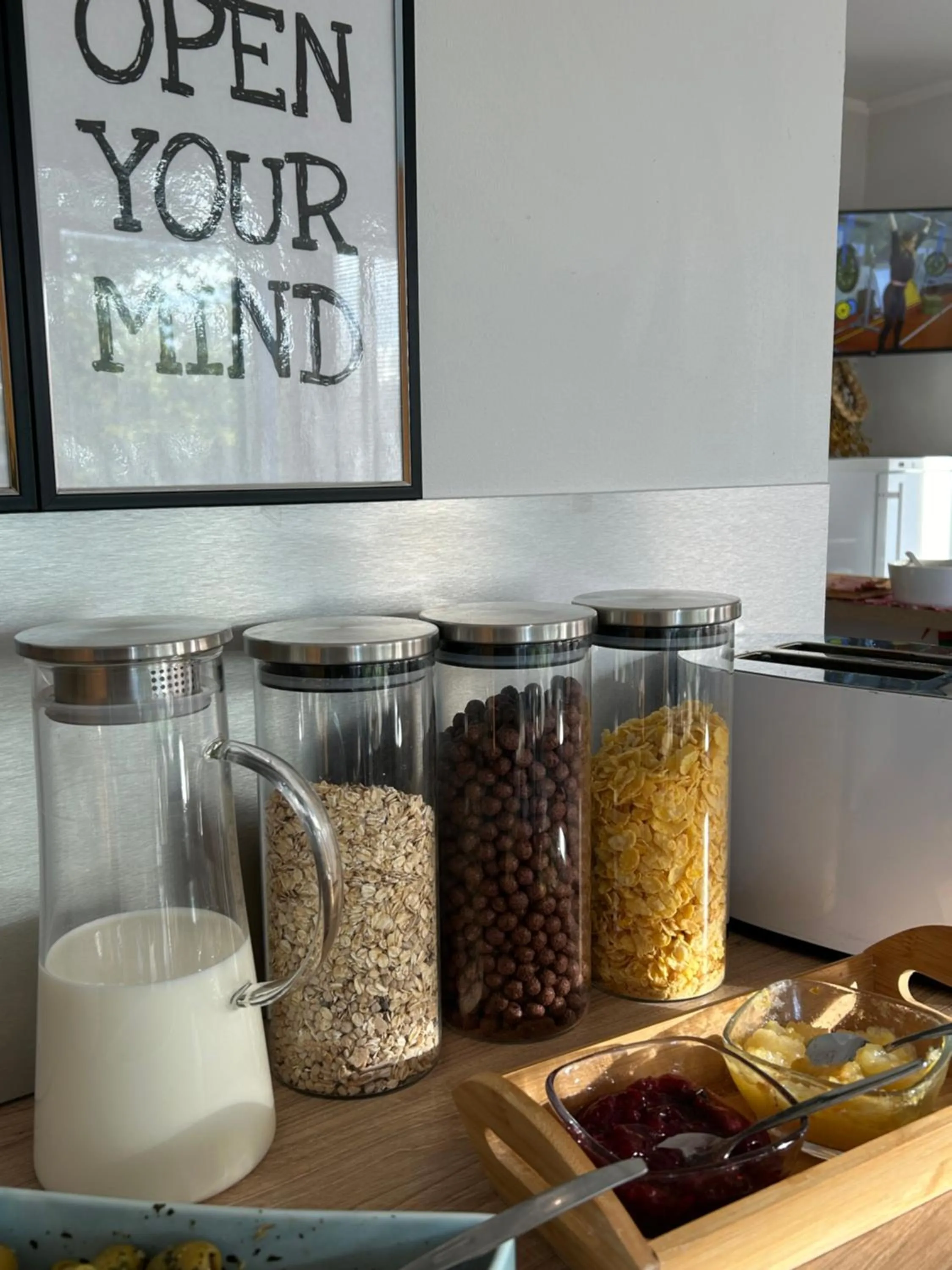 Breakfast in Arcus Premium Hostel