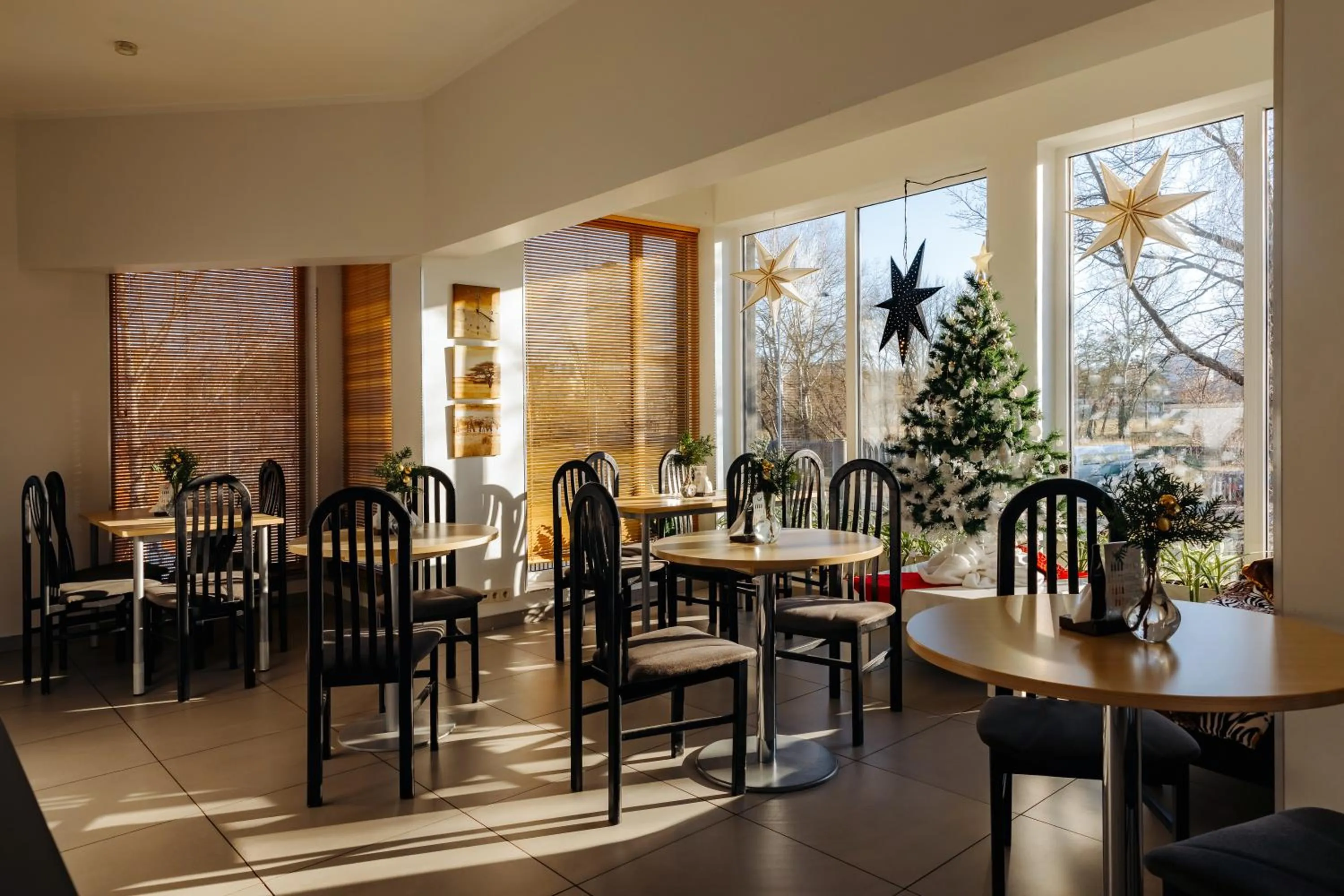 Restaurant/places to eat in Arcus Premium Hostel