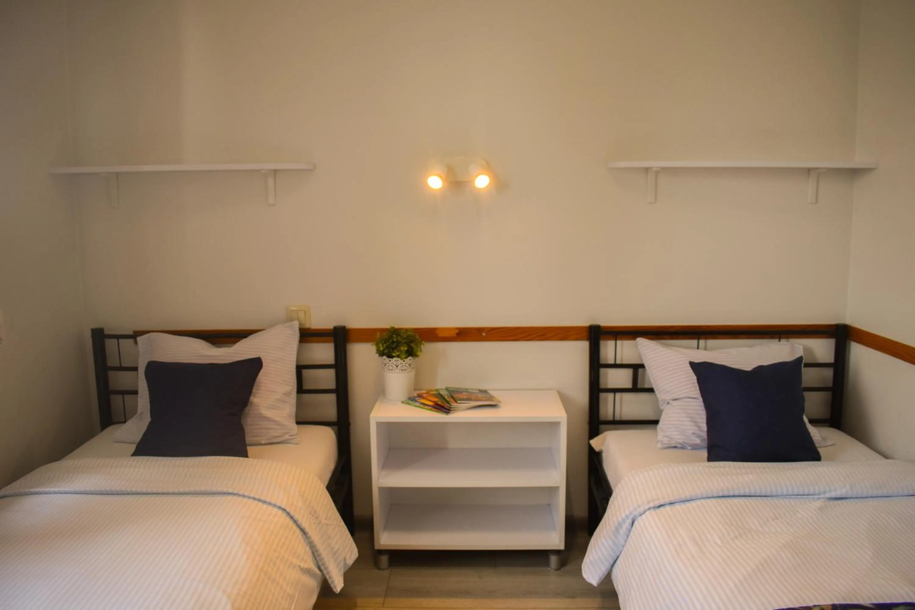 Standard Twin Room - single occupancy in Arcus Premium Hostel