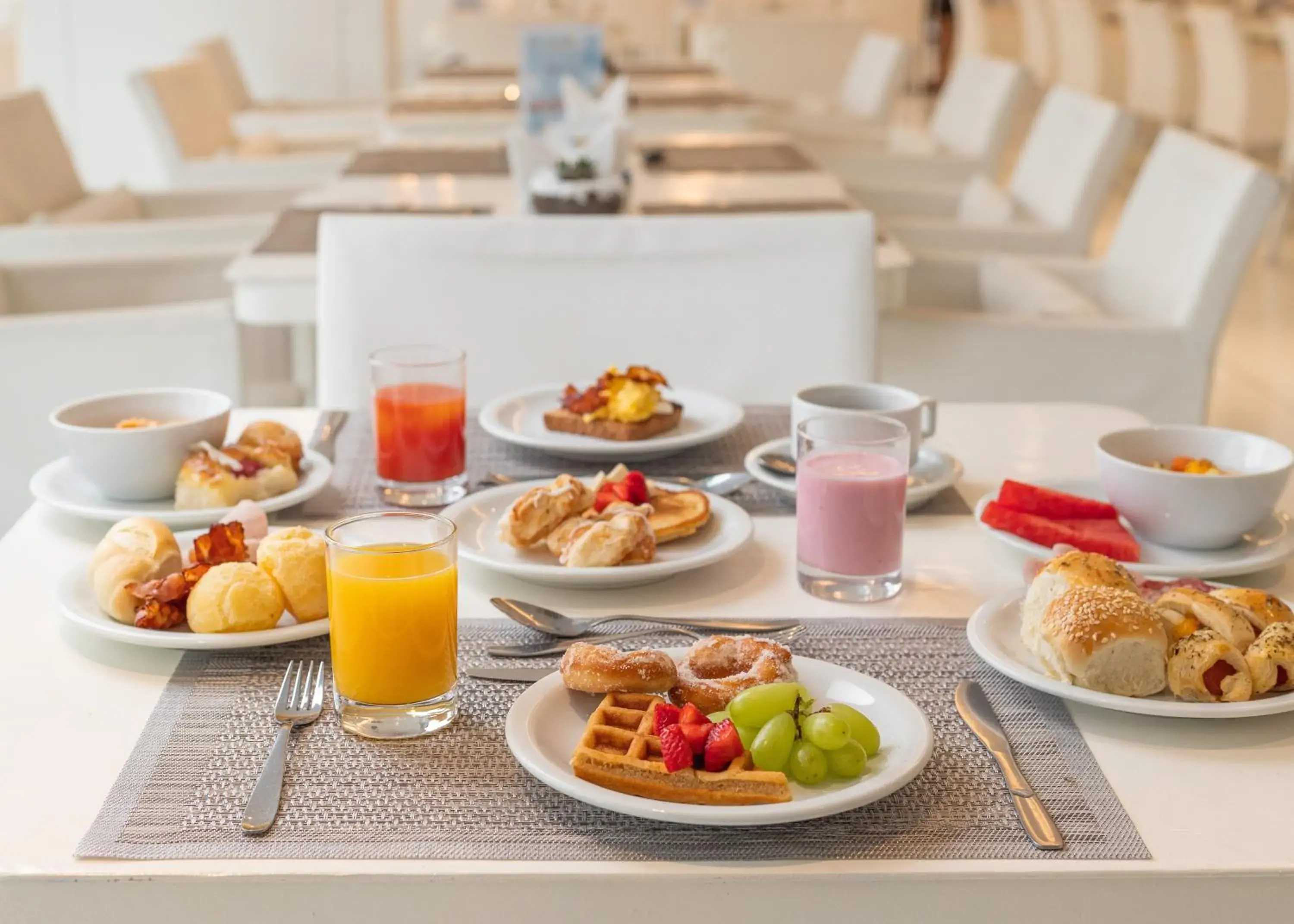 Food and drinks in CDesign Hotel Food and drinks in CDesign Hotel