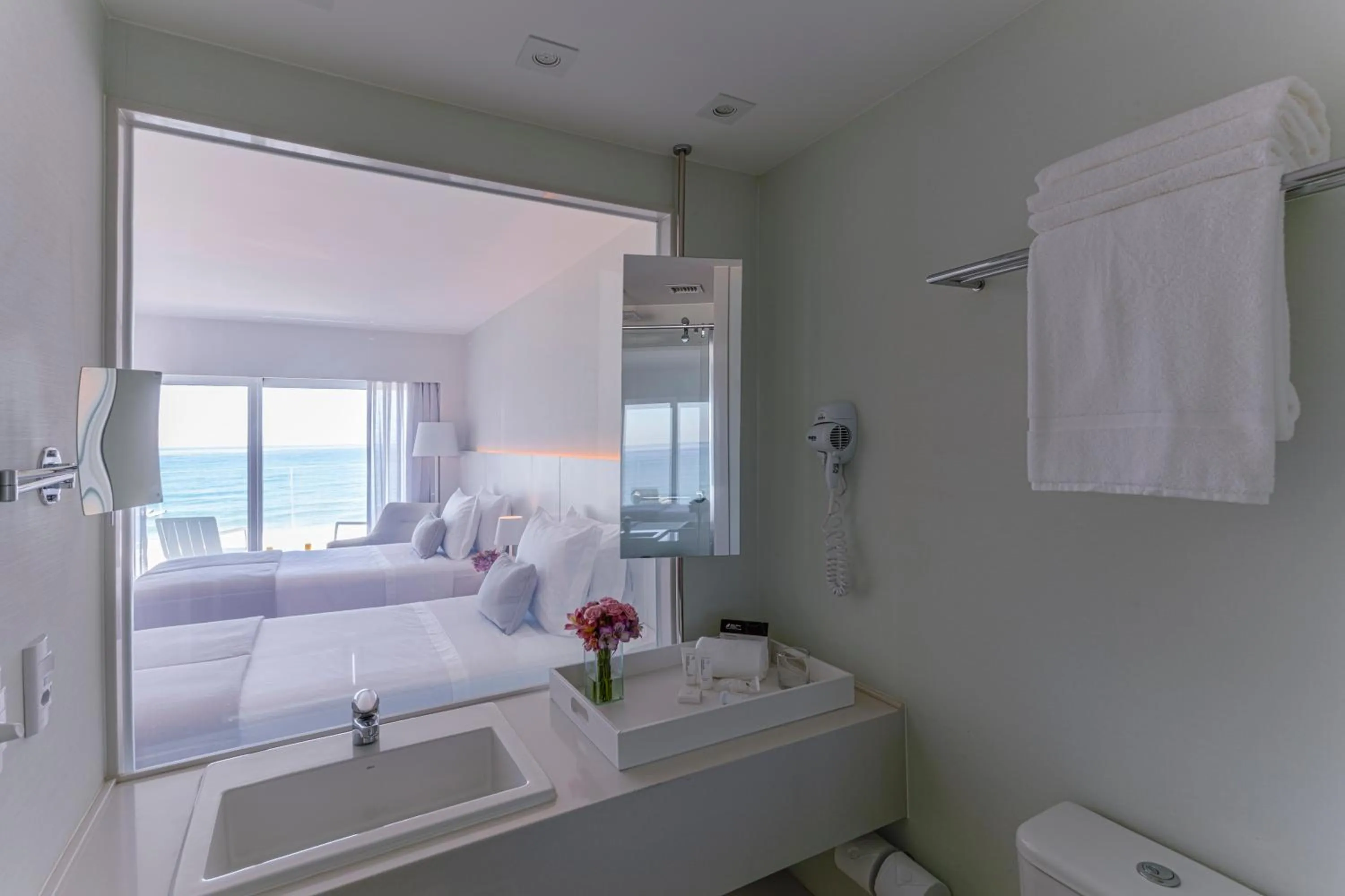 Bathroom, Bed in CDesign Hotel