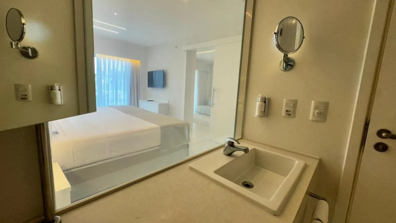 Bathroom, Bed in CDesign Hotel