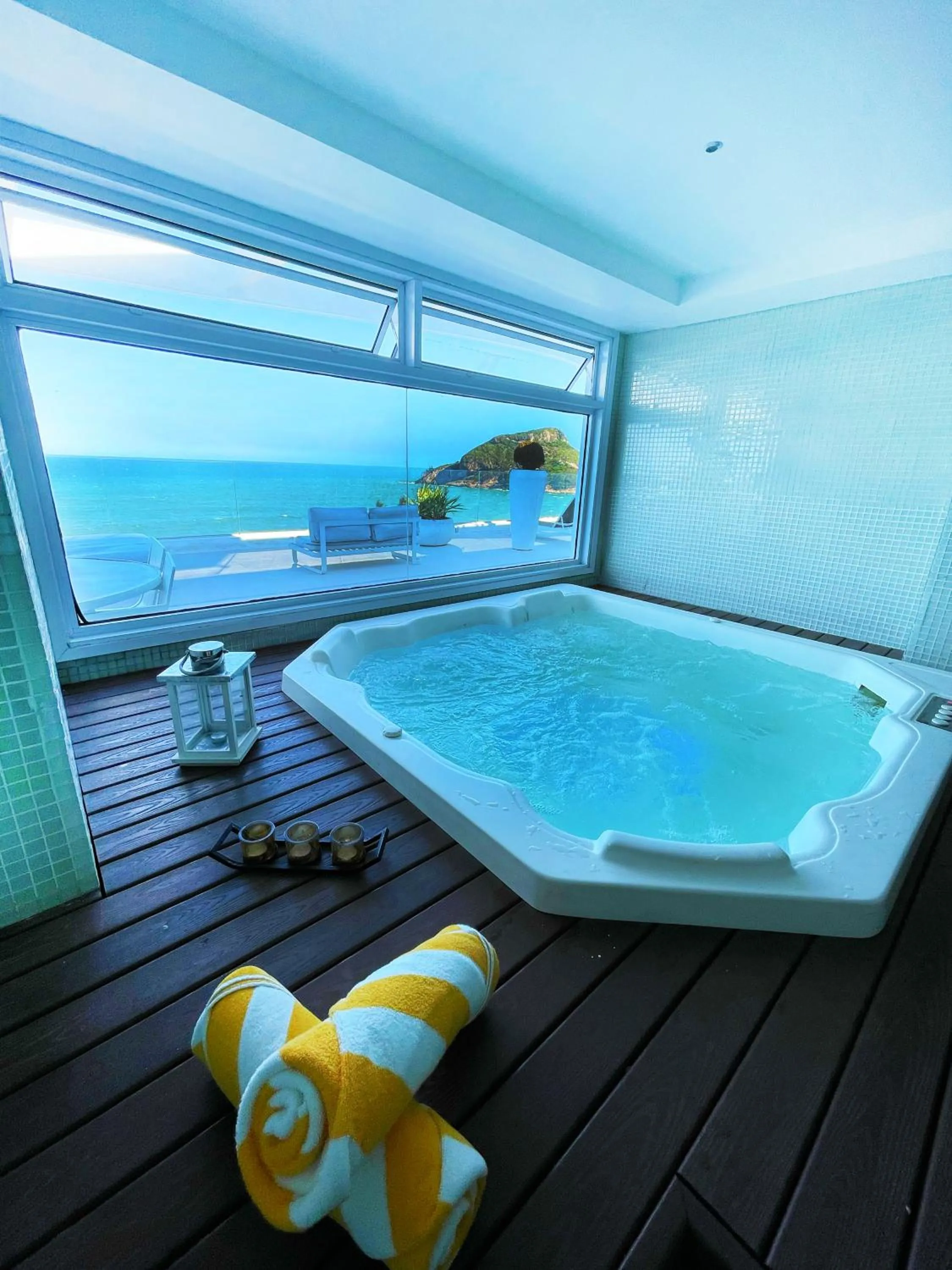 Hot Tub in CDesign Hotel