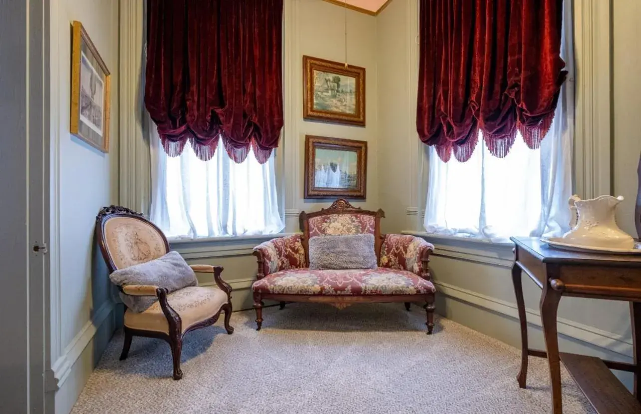 King Suite in The Empress of Little Rock King Suite in The Empress of Little Rock