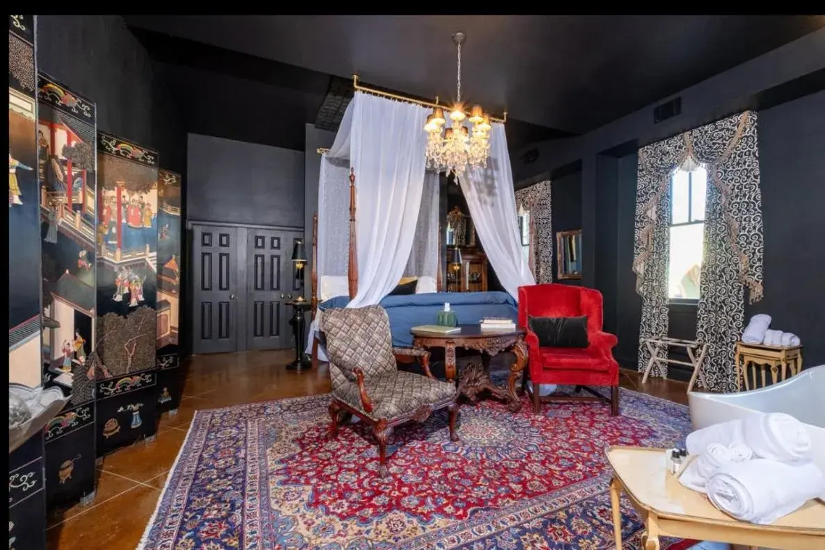 King Suite in The Empress of Little Rock King Suite in The Empress of Little Rock