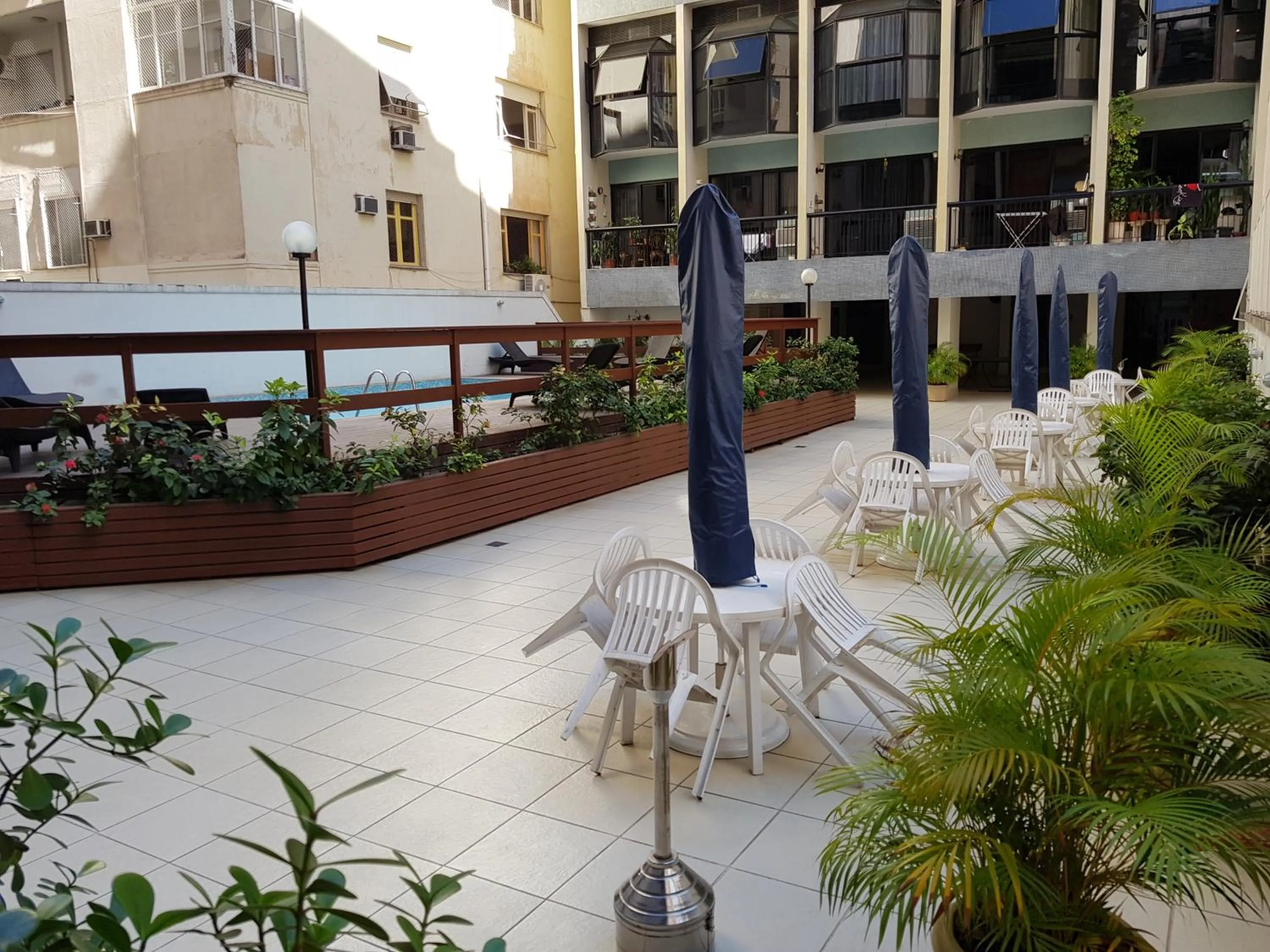 Inner courtyard view in Duplex charmoso - Ótima localização