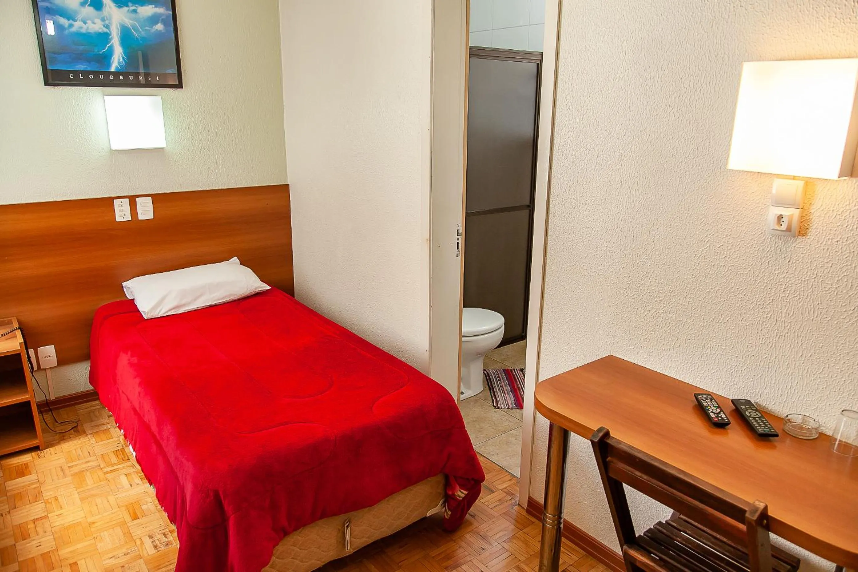 Bedroom, Bed in Bandeira Hotel